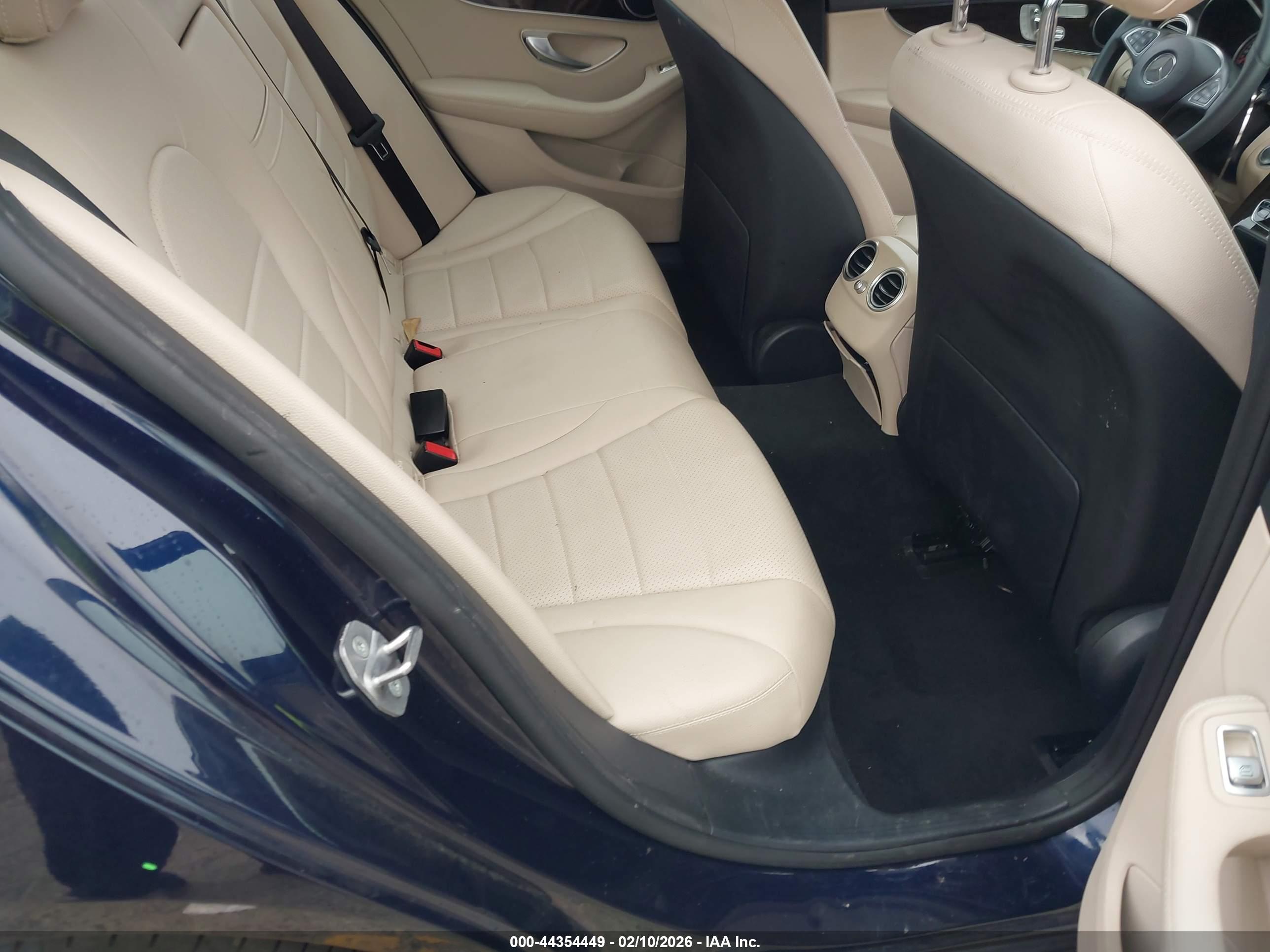 MERCEDES-BENZ C image 8