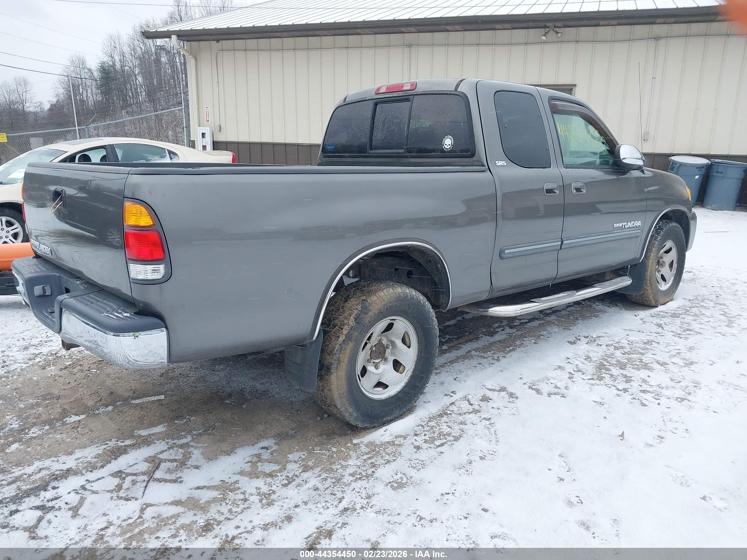 TOYOTA TUNDRA image 4