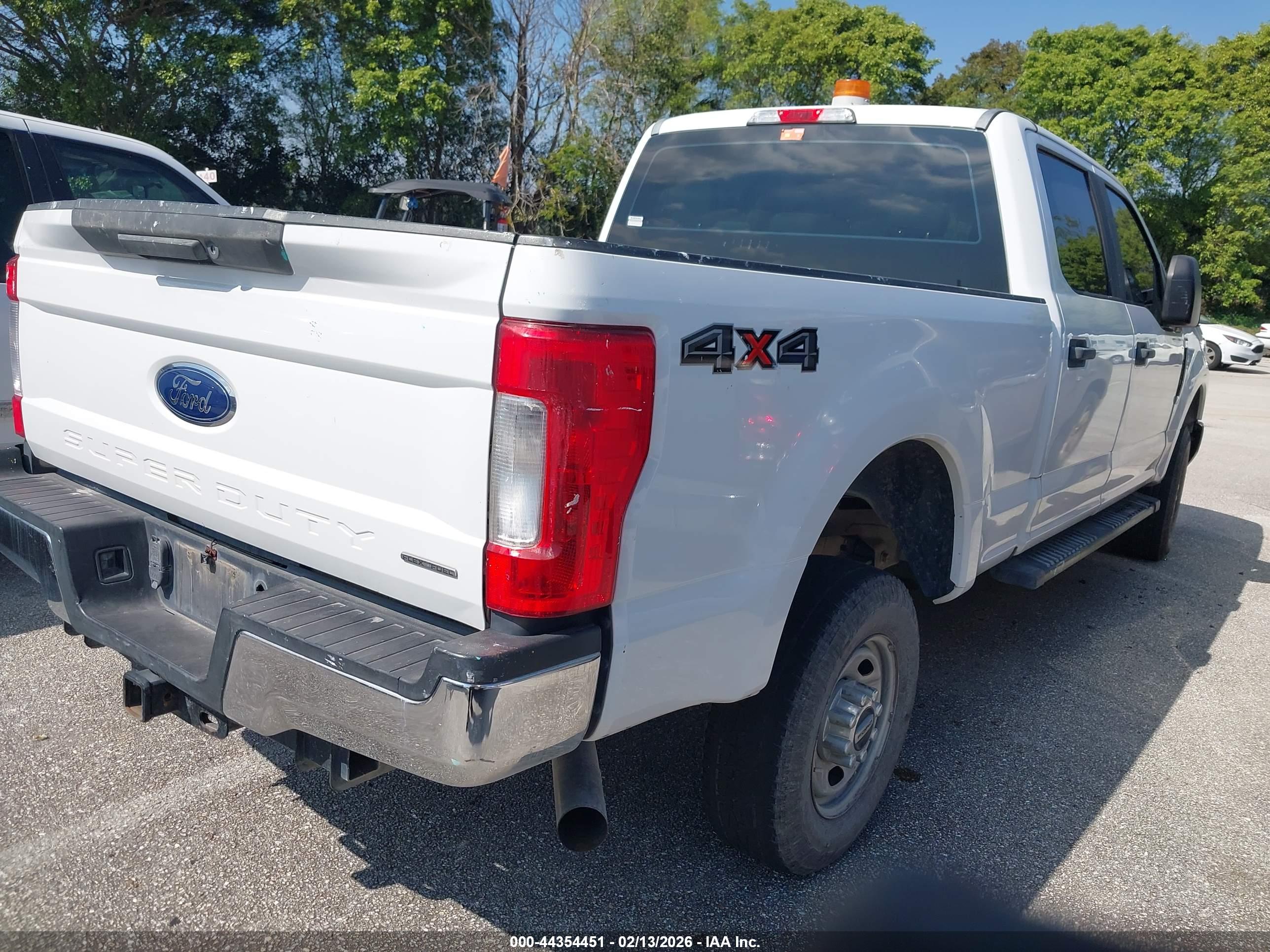 FORD F-250 image 4
