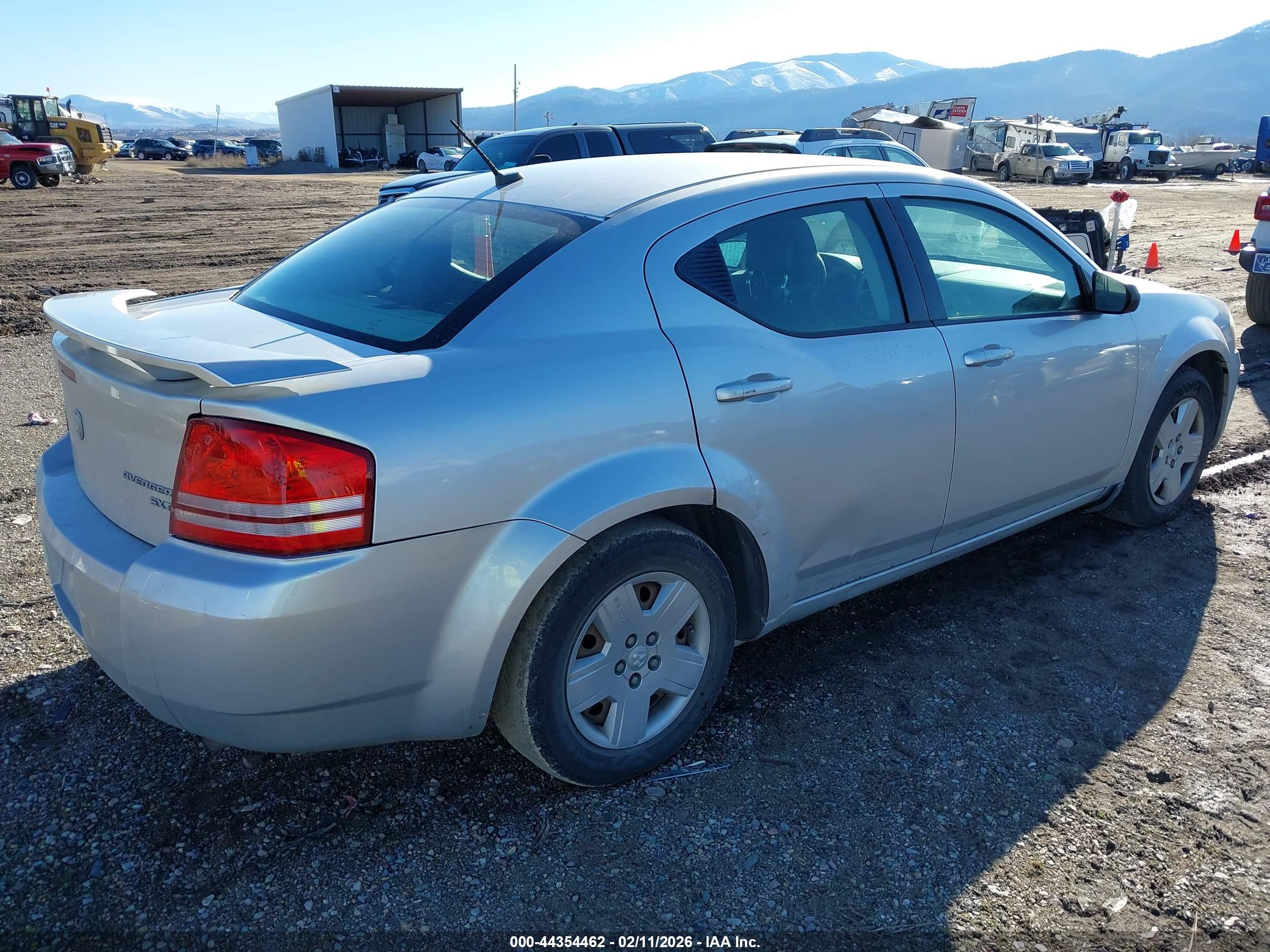 DODGE AVENGER image 4