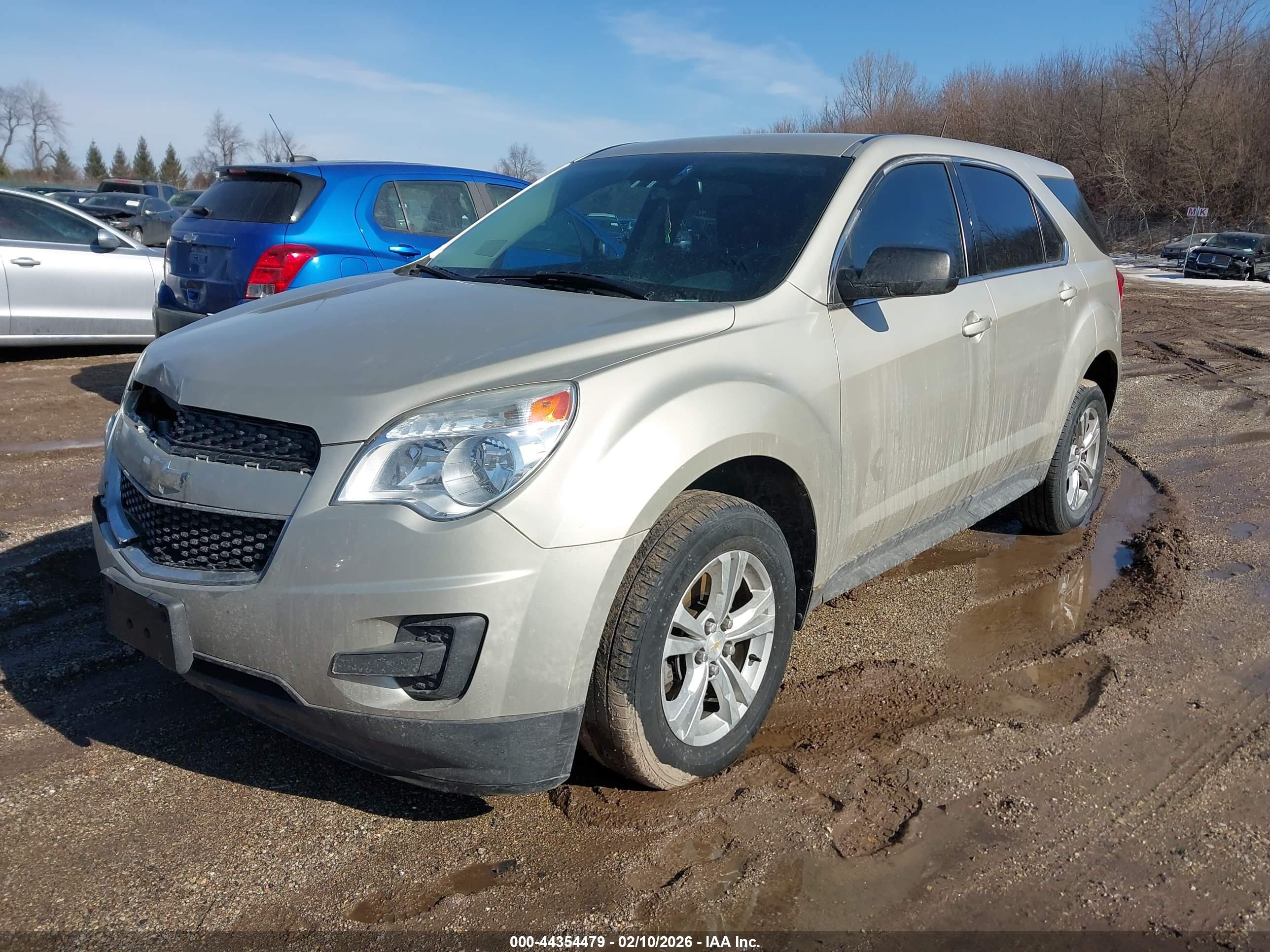 CHEVROLET EQUINOX image 2