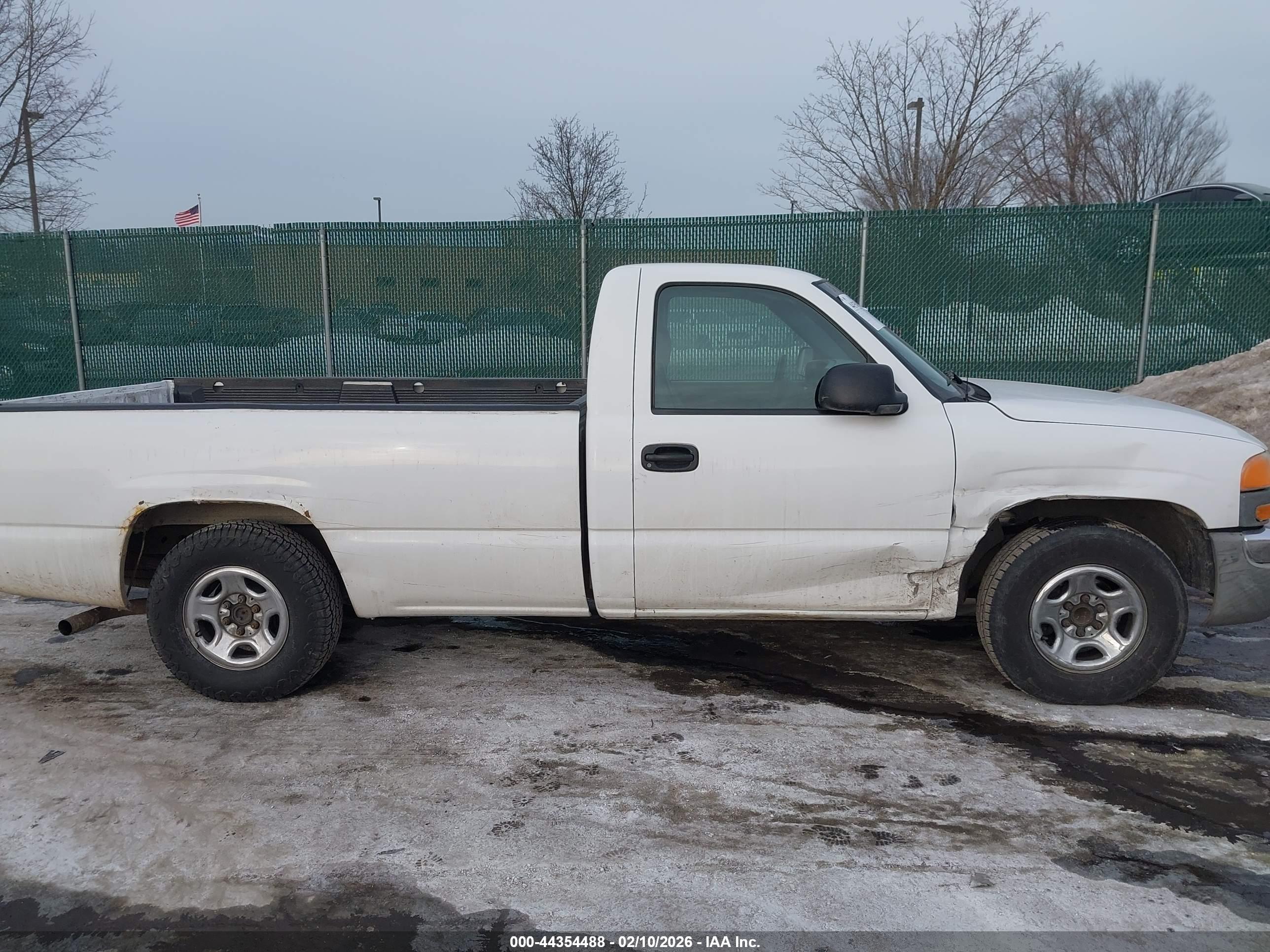 GMC SIERRA image 6