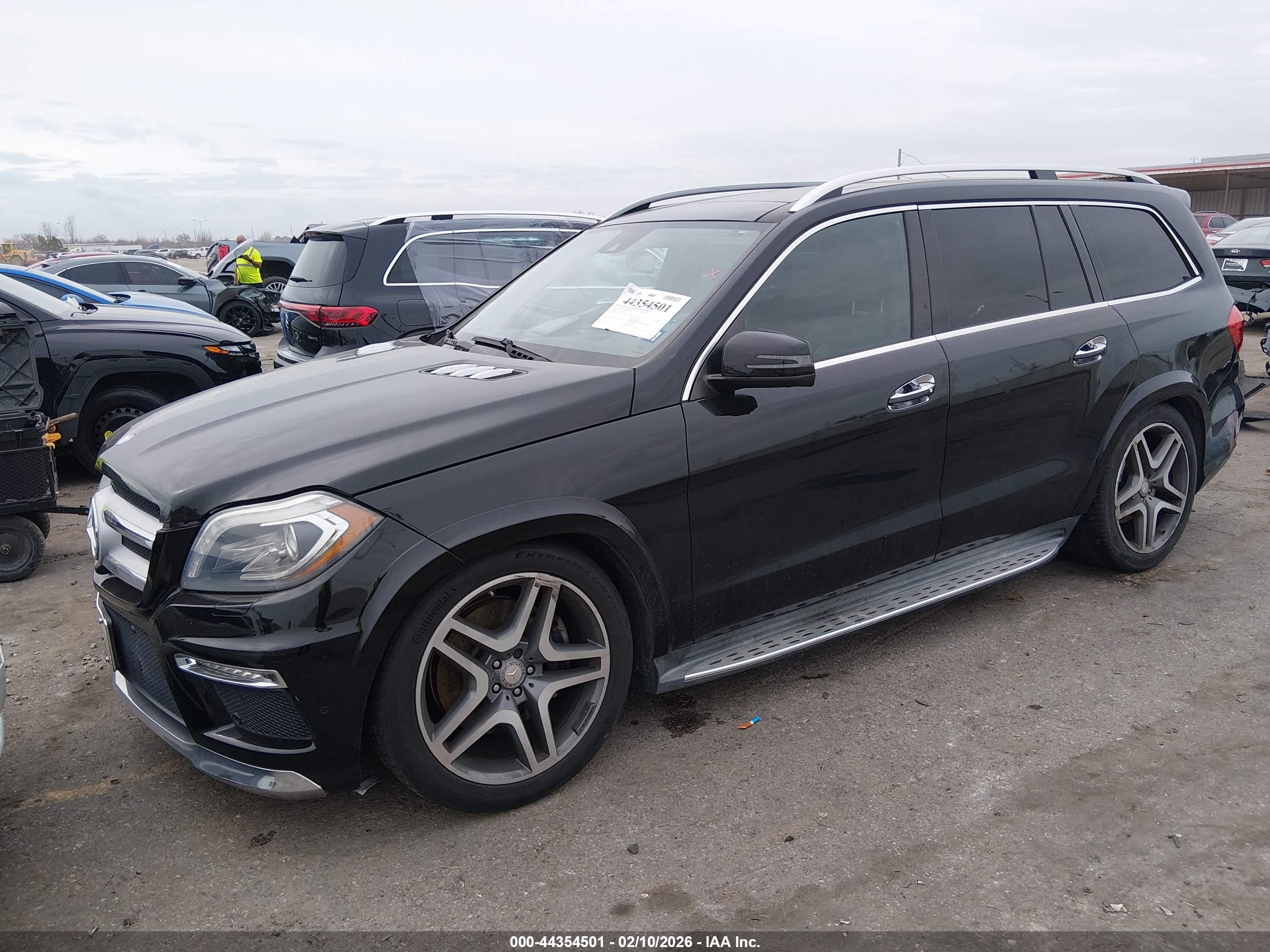 MERCEDES-BENZ GL image 2