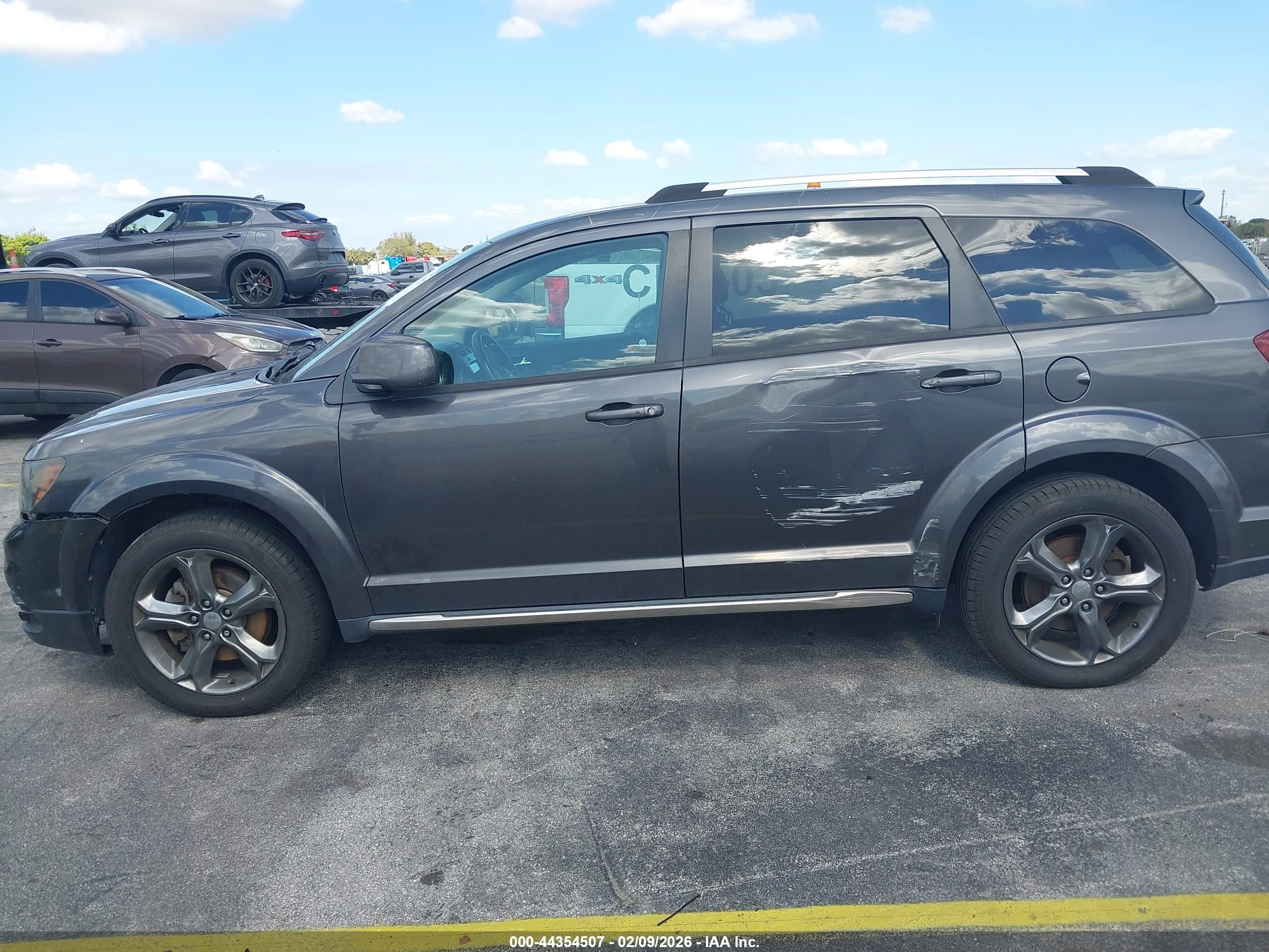 DODGE JOURNEY image 6