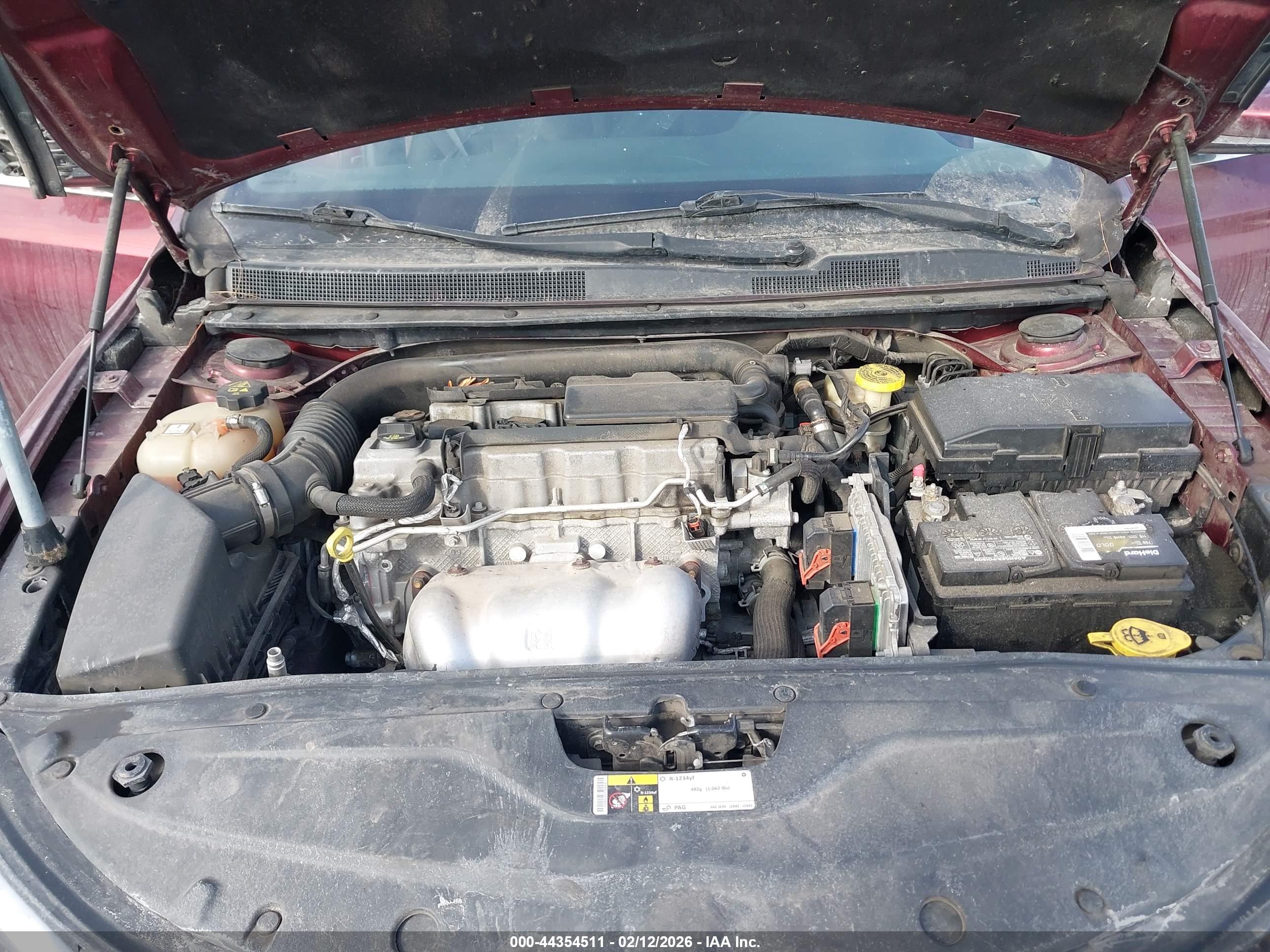 CHRYSLER 200 image 10