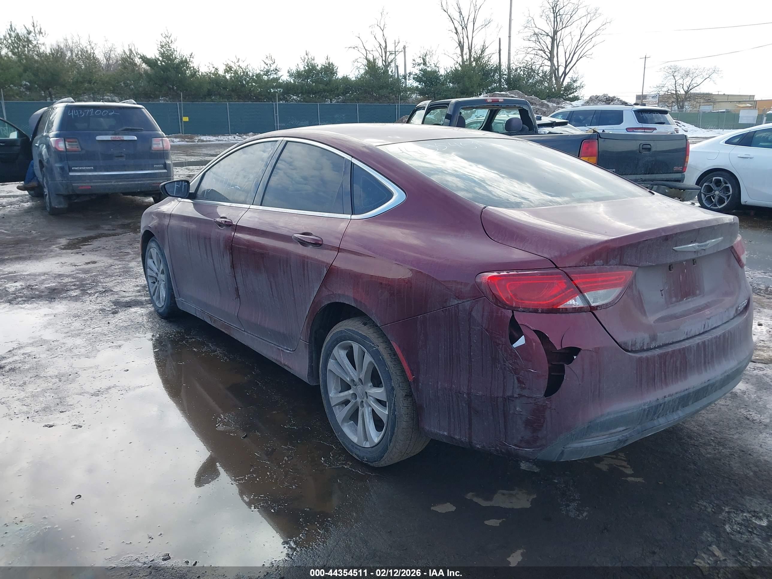 CHRYSLER 200 image 3