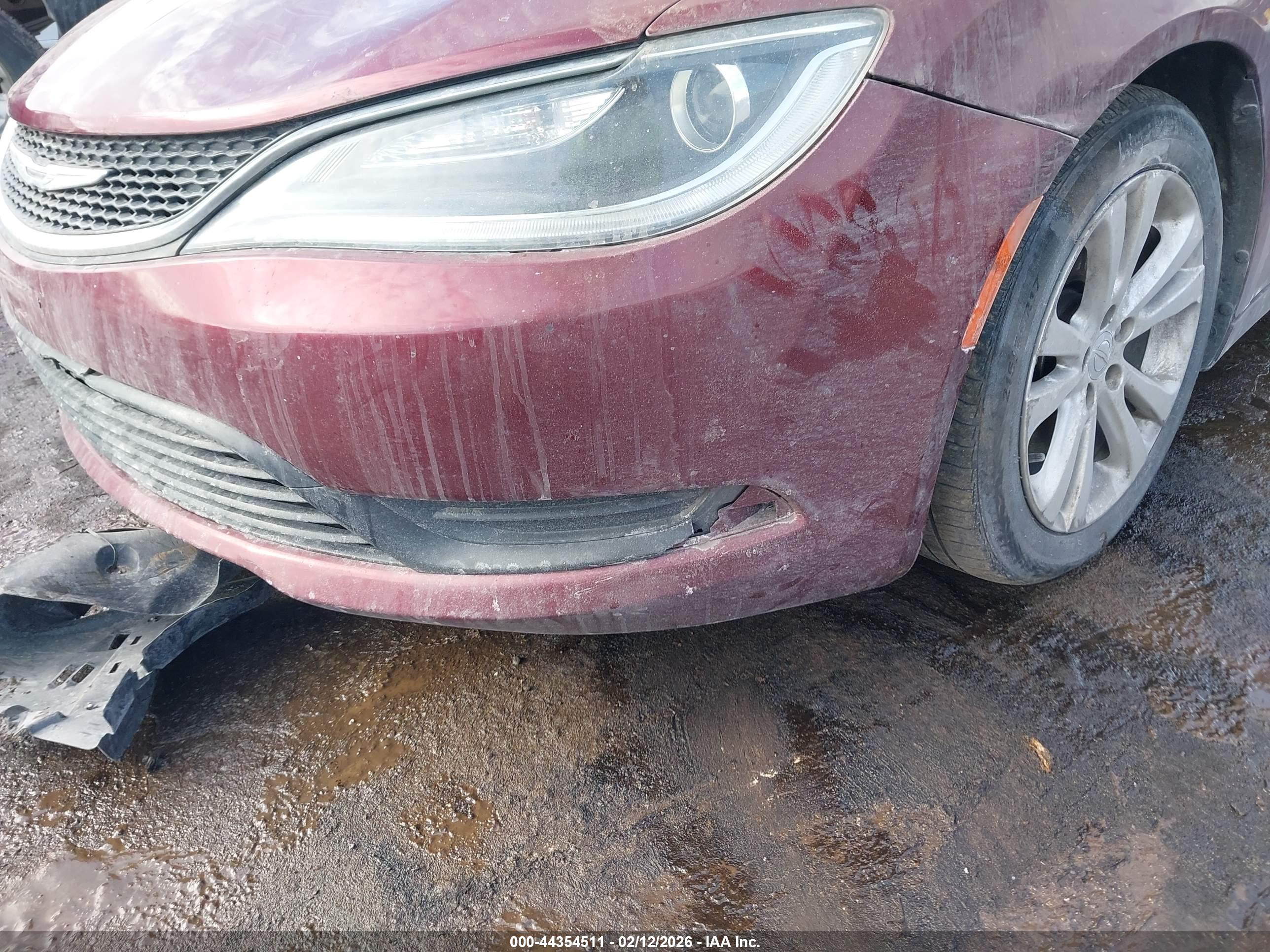CHRYSLER 200 image 6