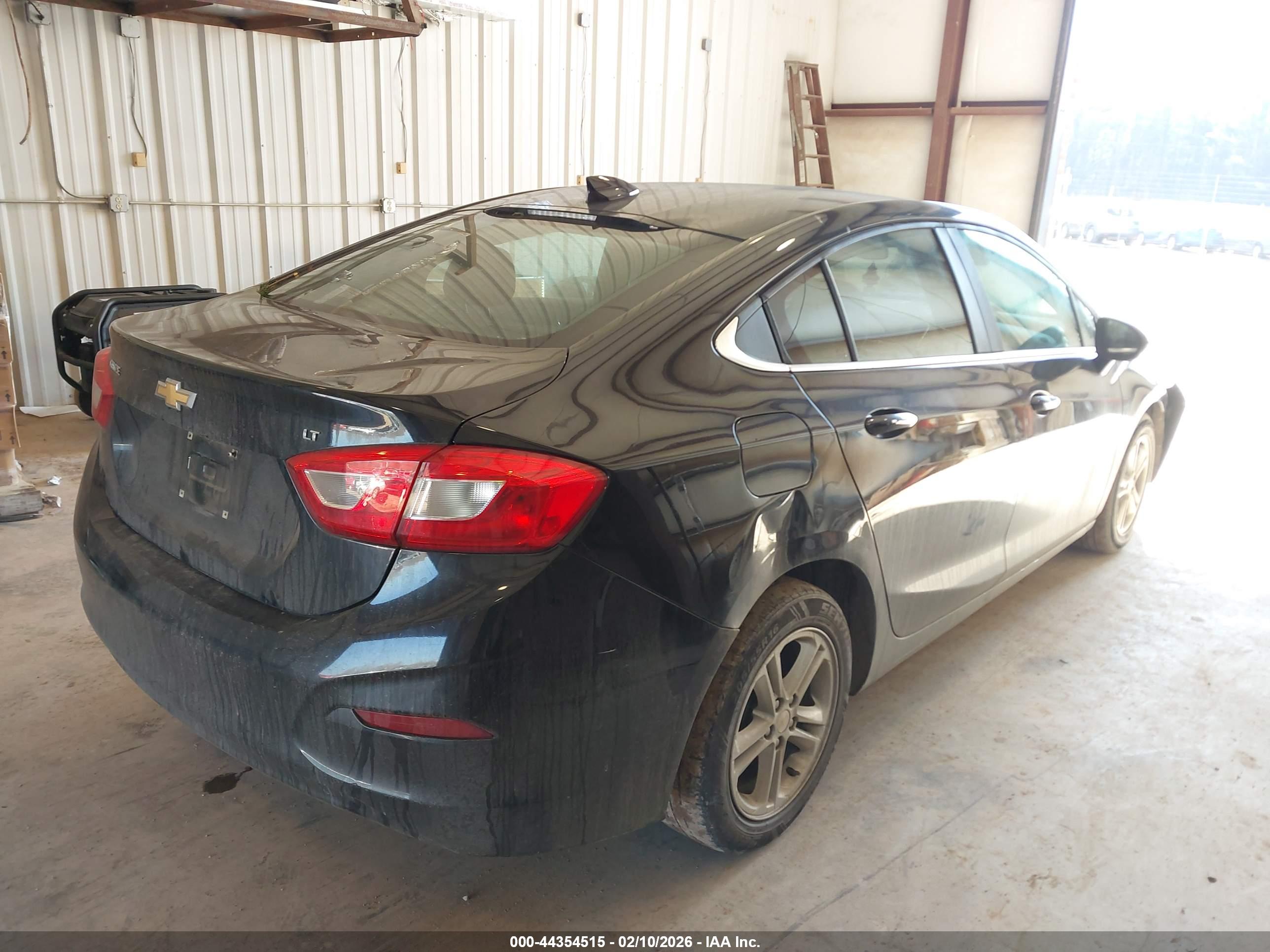 CHEVROLET CRUZE image 4