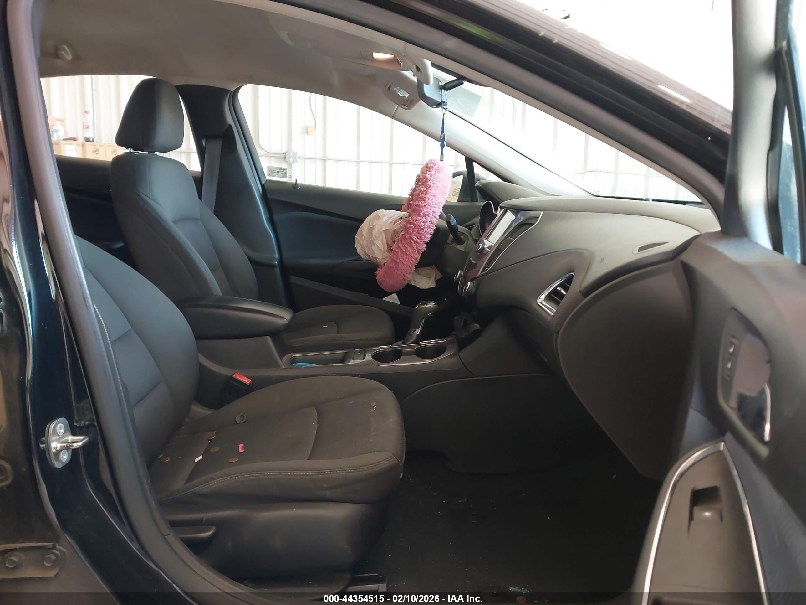 CHEVROLET CRUZE image 5