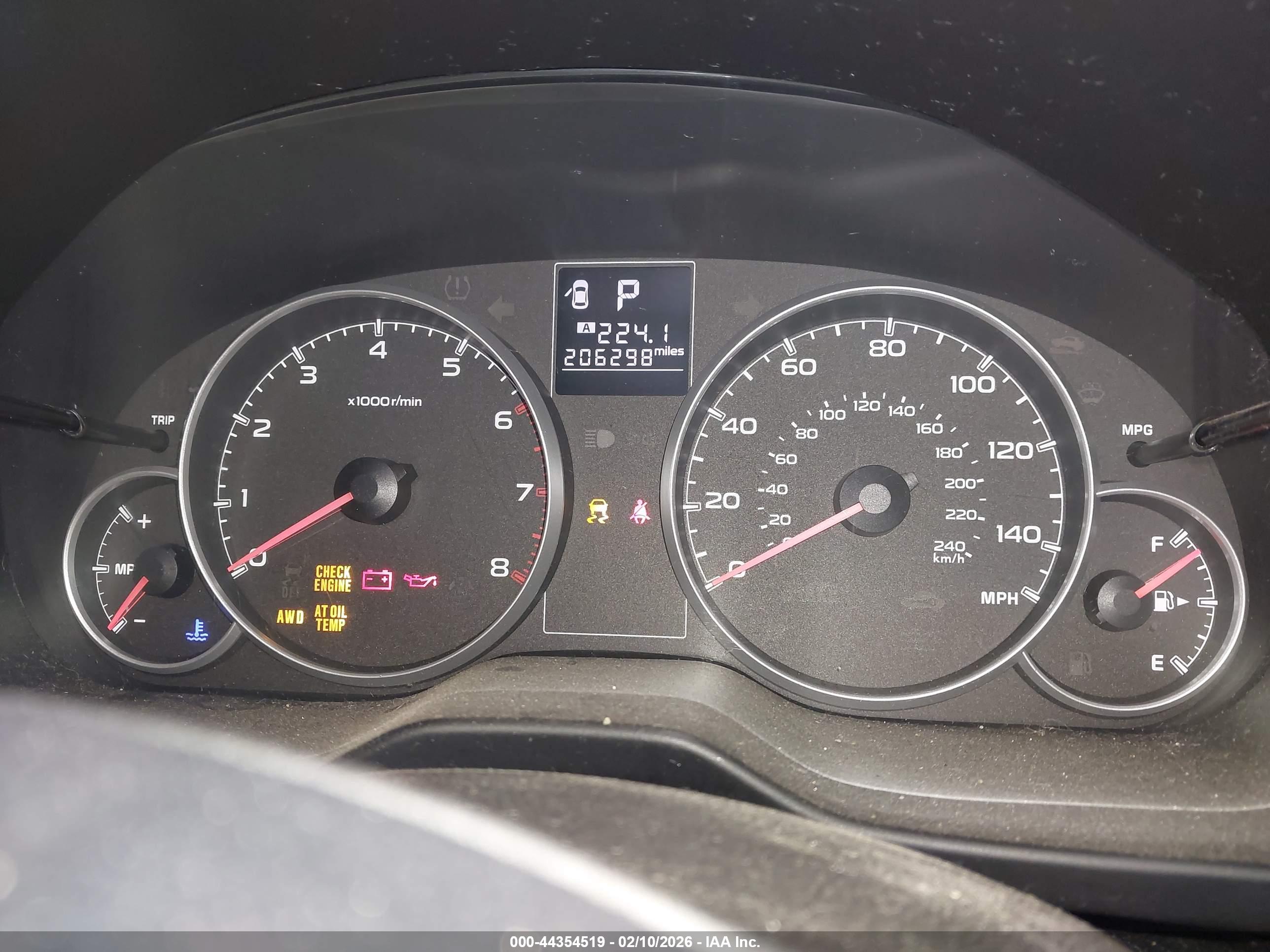 SUBARU OUTBACK image 7