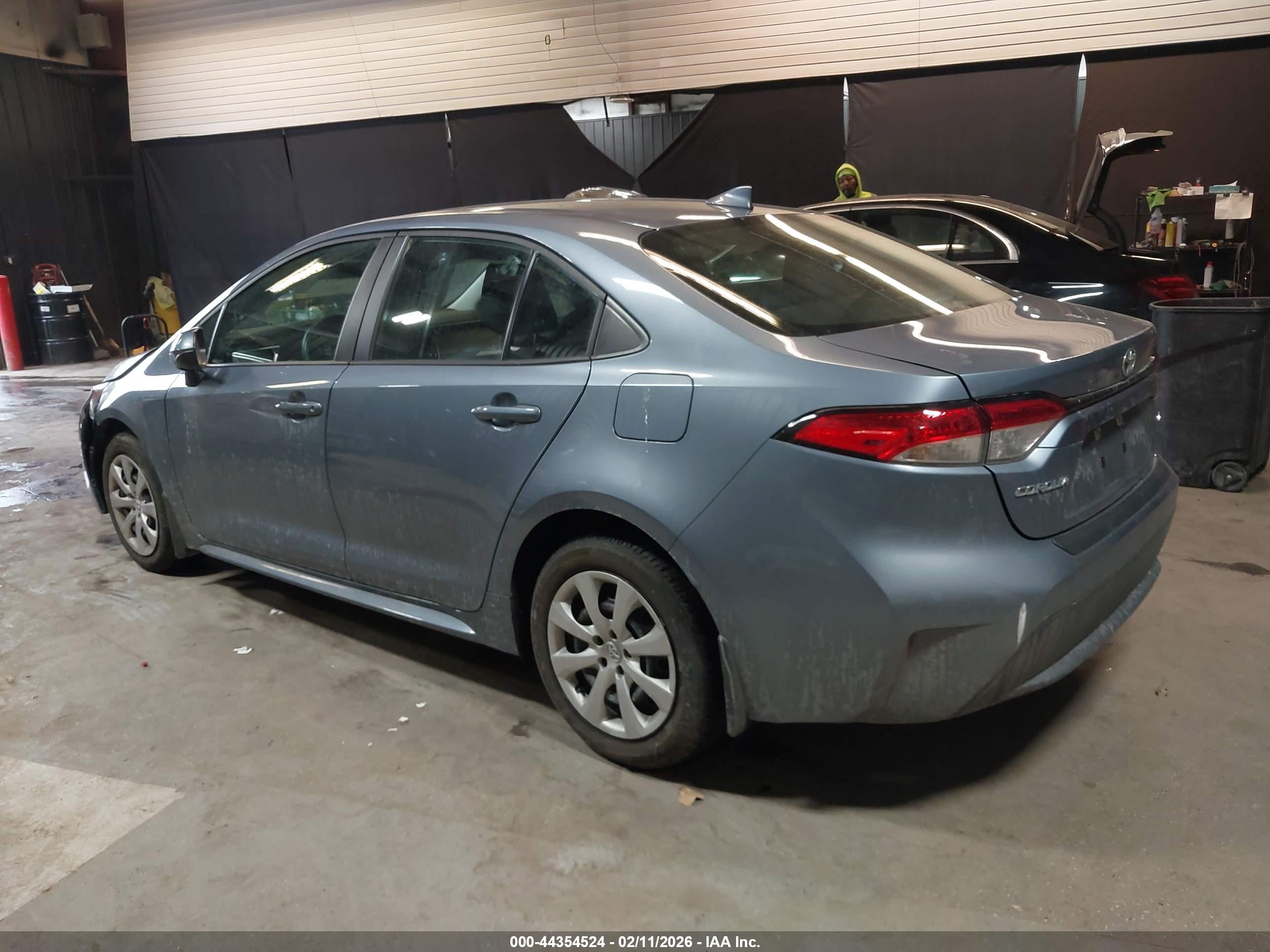 TOYOTA COROLLA image 3