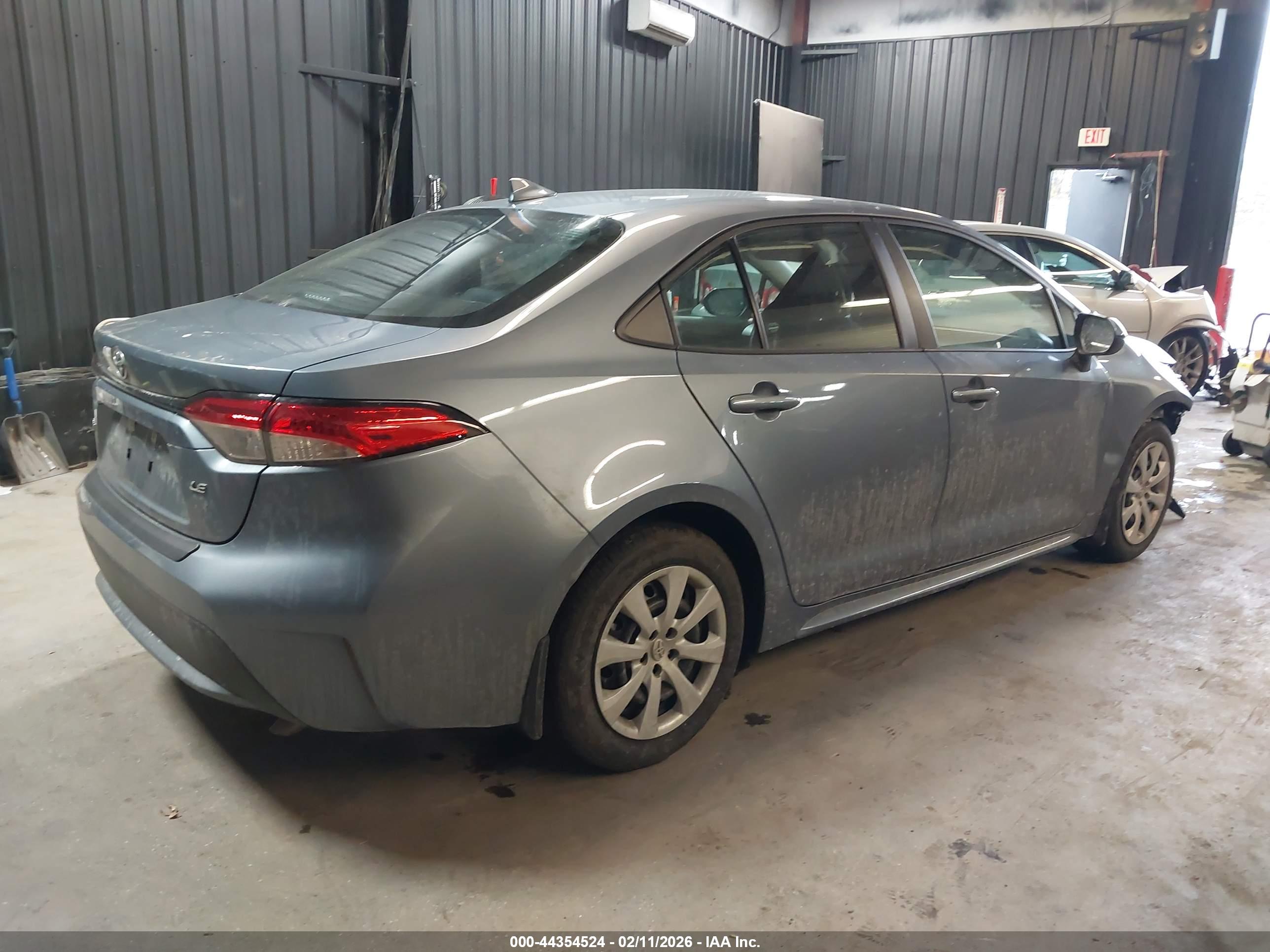 TOYOTA COROLLA image 4