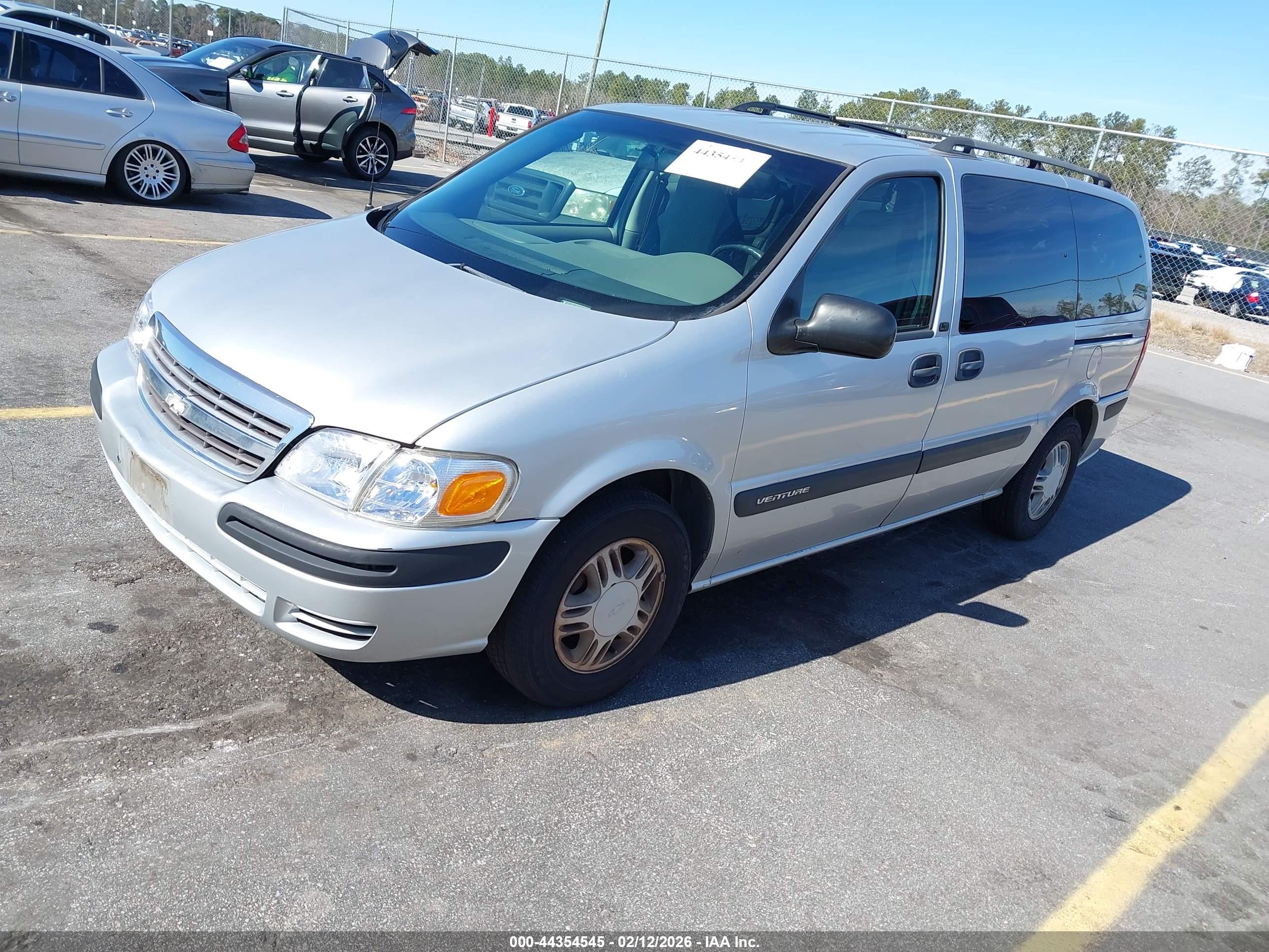 CHEVROLET VENTURE image 2