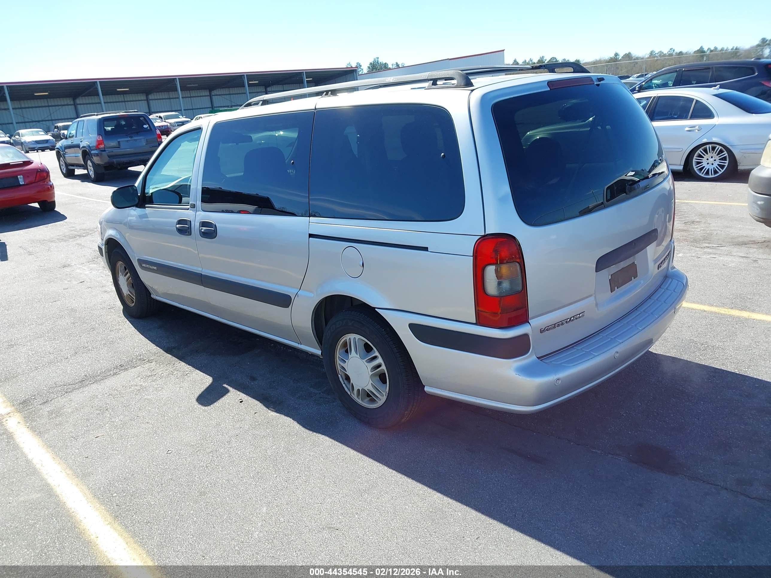 CHEVROLET VENTURE image 3