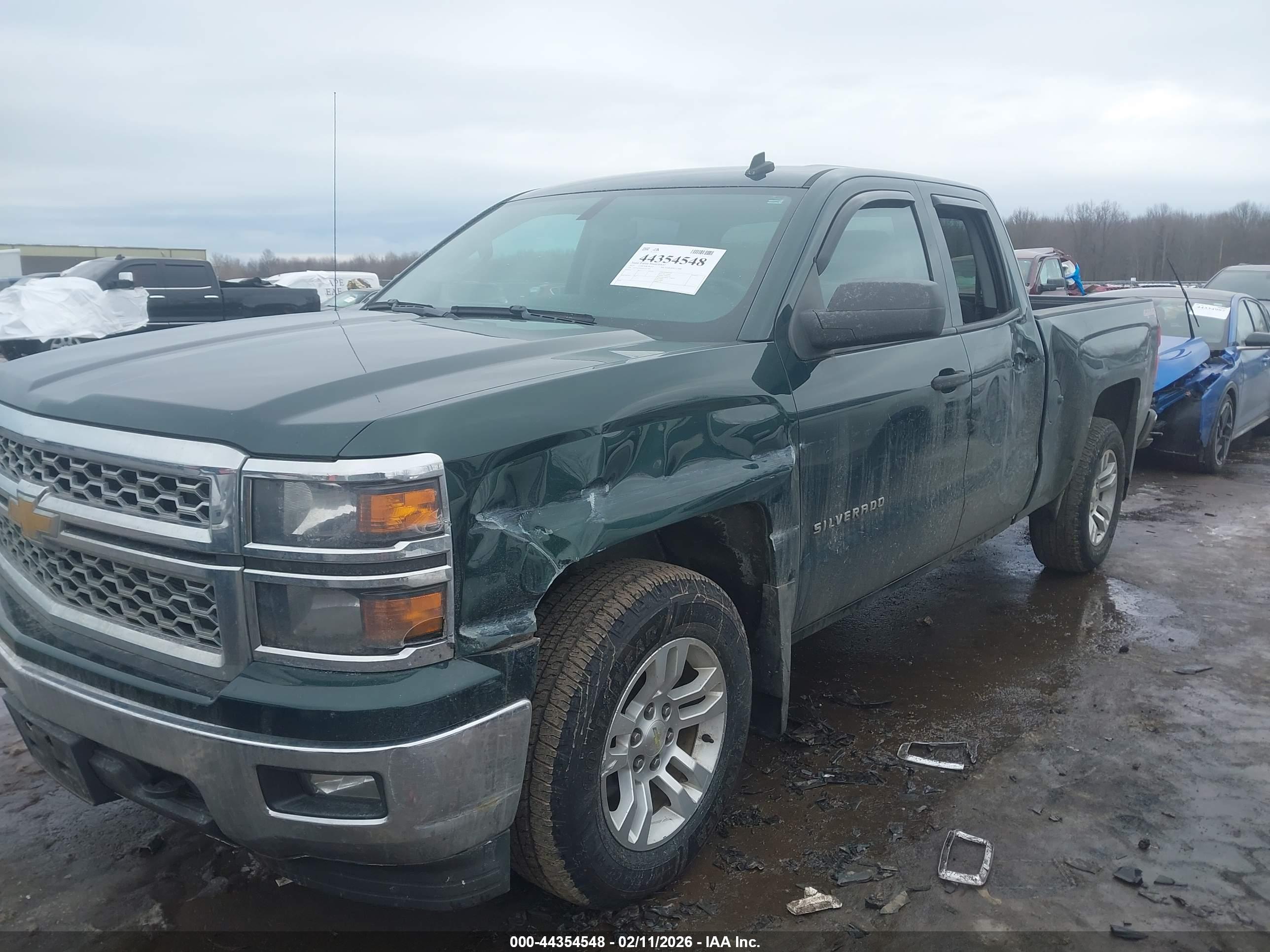 CHEVROLET SILVERADO image 6