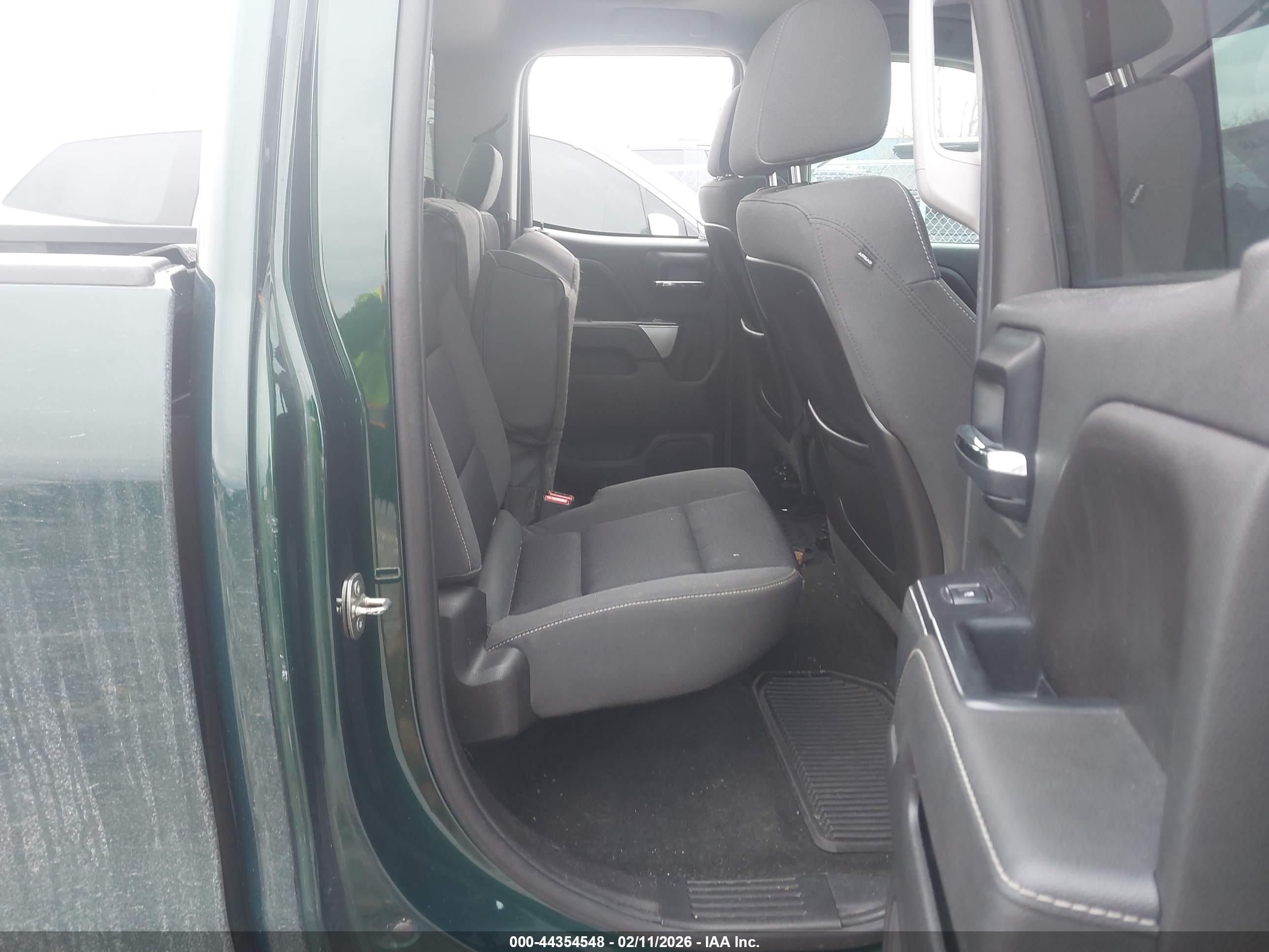 CHEVROLET SILVERADO image 8