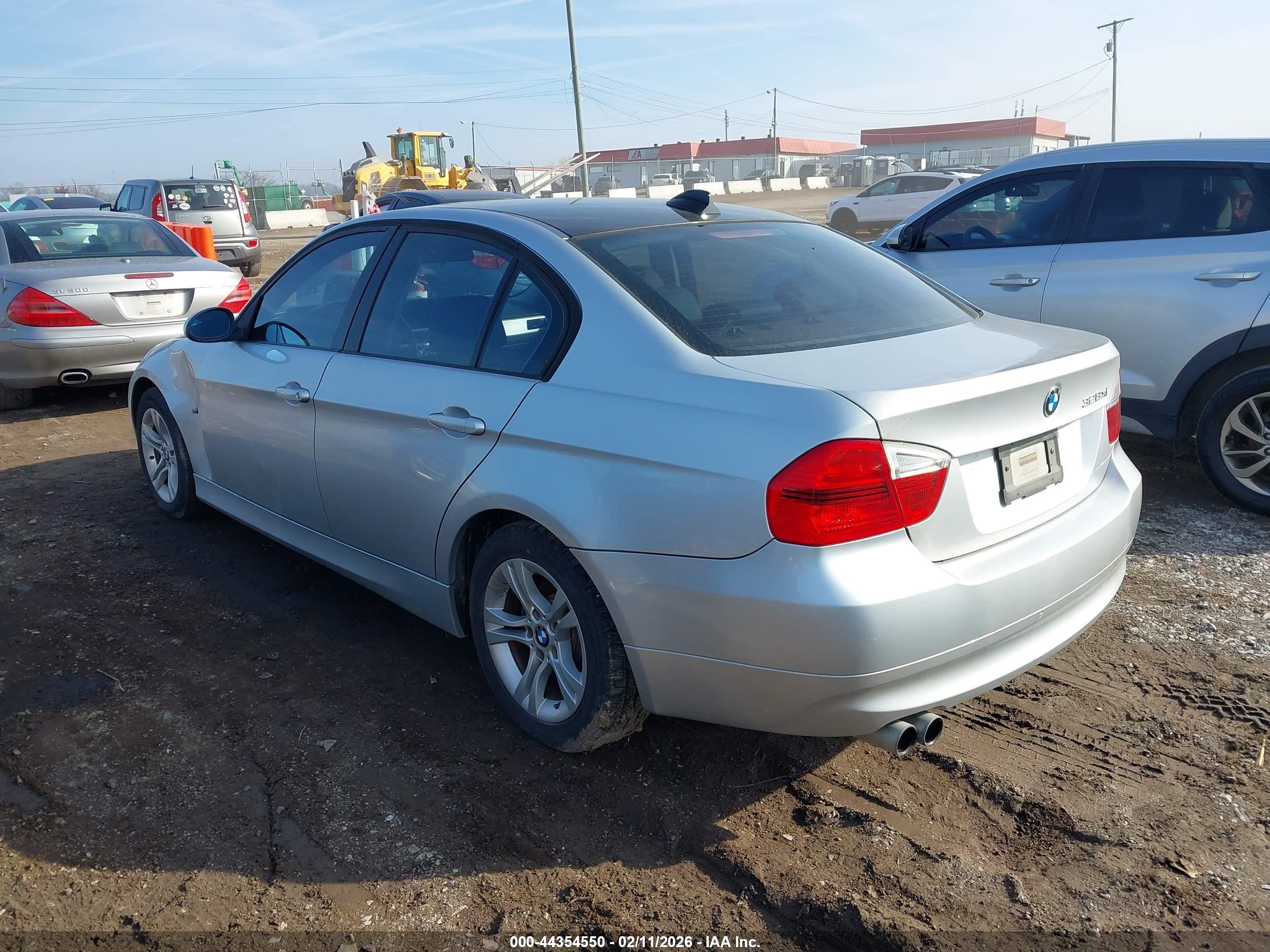 BMW 328XI image 3
