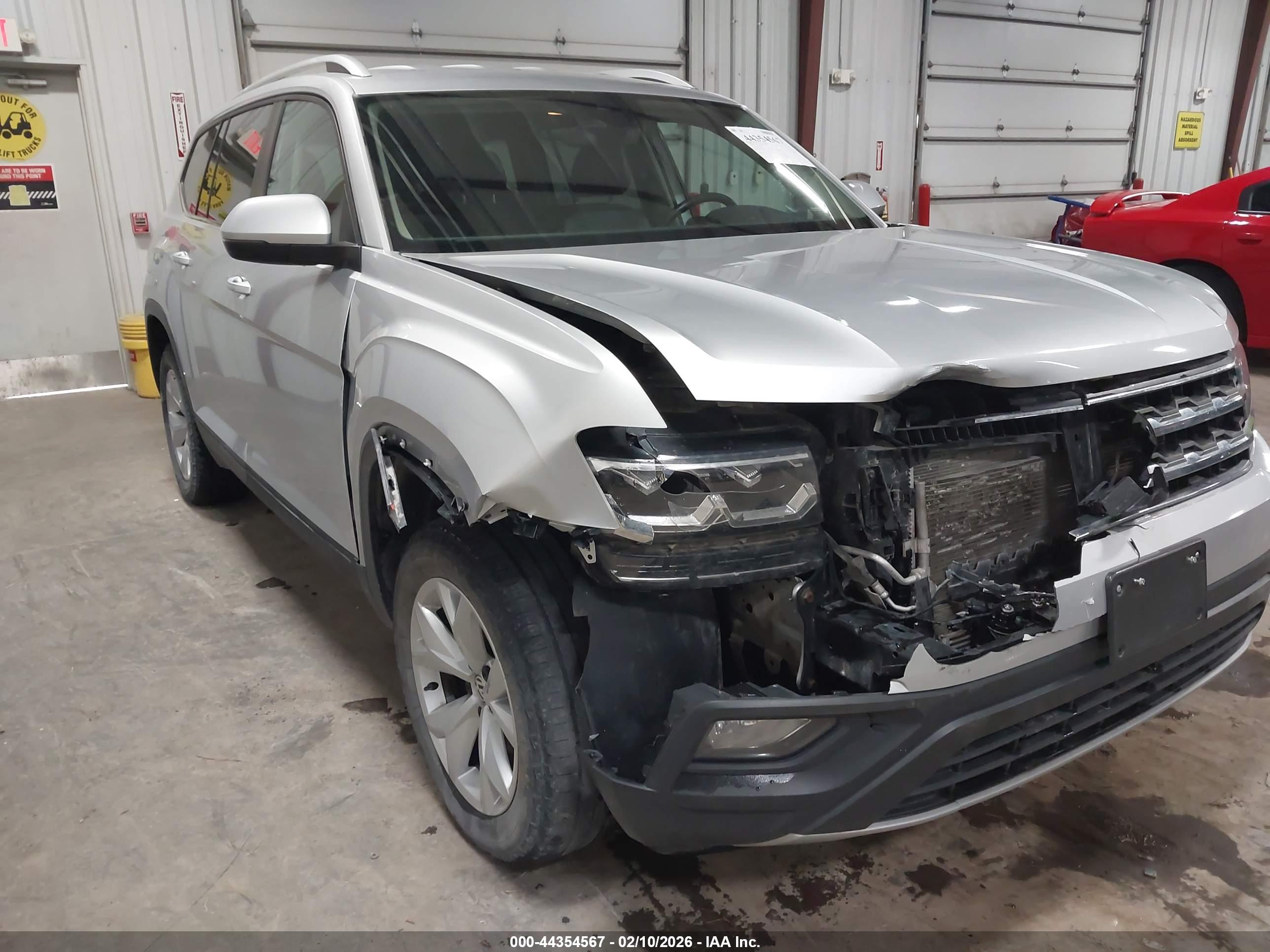 VOLKSWAGEN ATLAS image 6