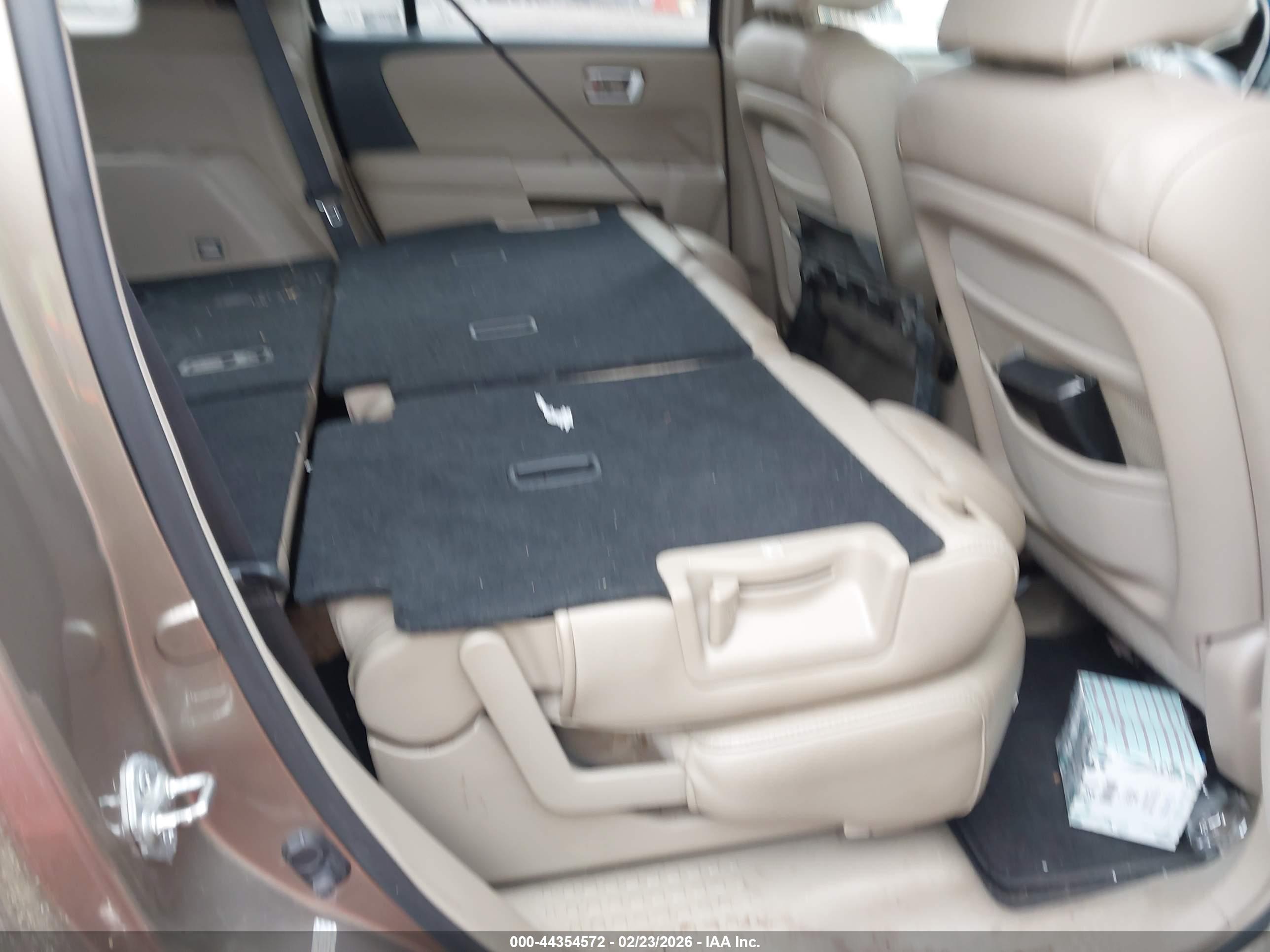 HONDA PILOT image 8