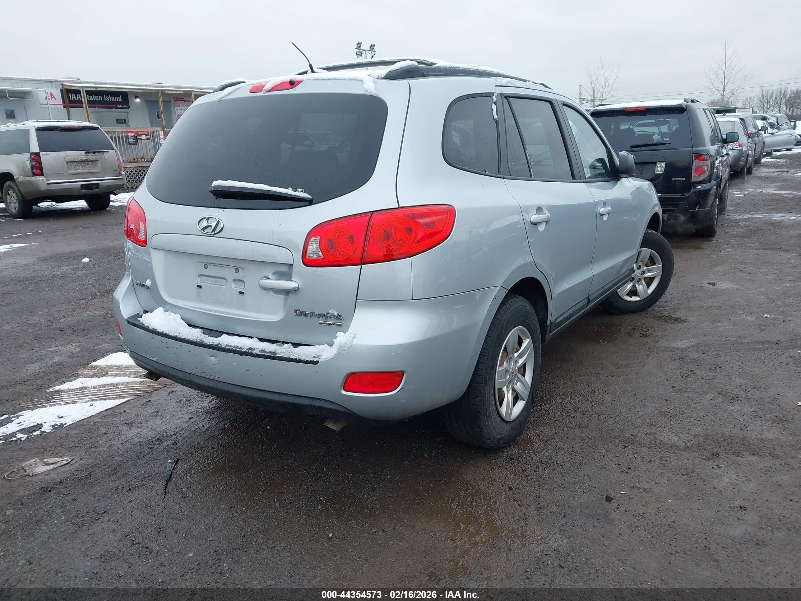 HYUNDAI SANTA image 4