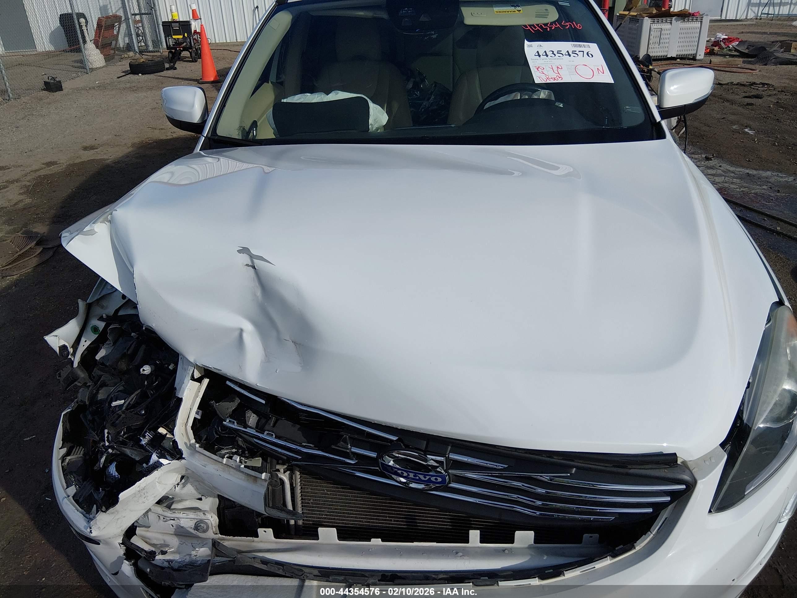 VOLVO XC60 image 10