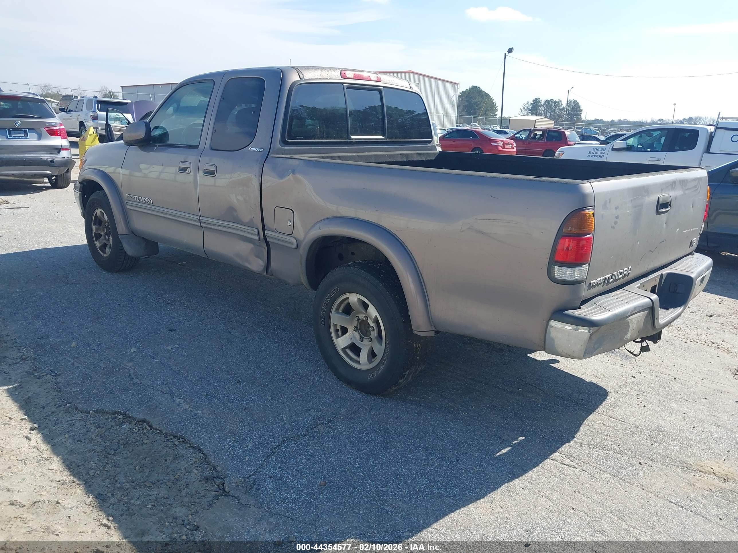 TOYOTA TUNDRA image 3