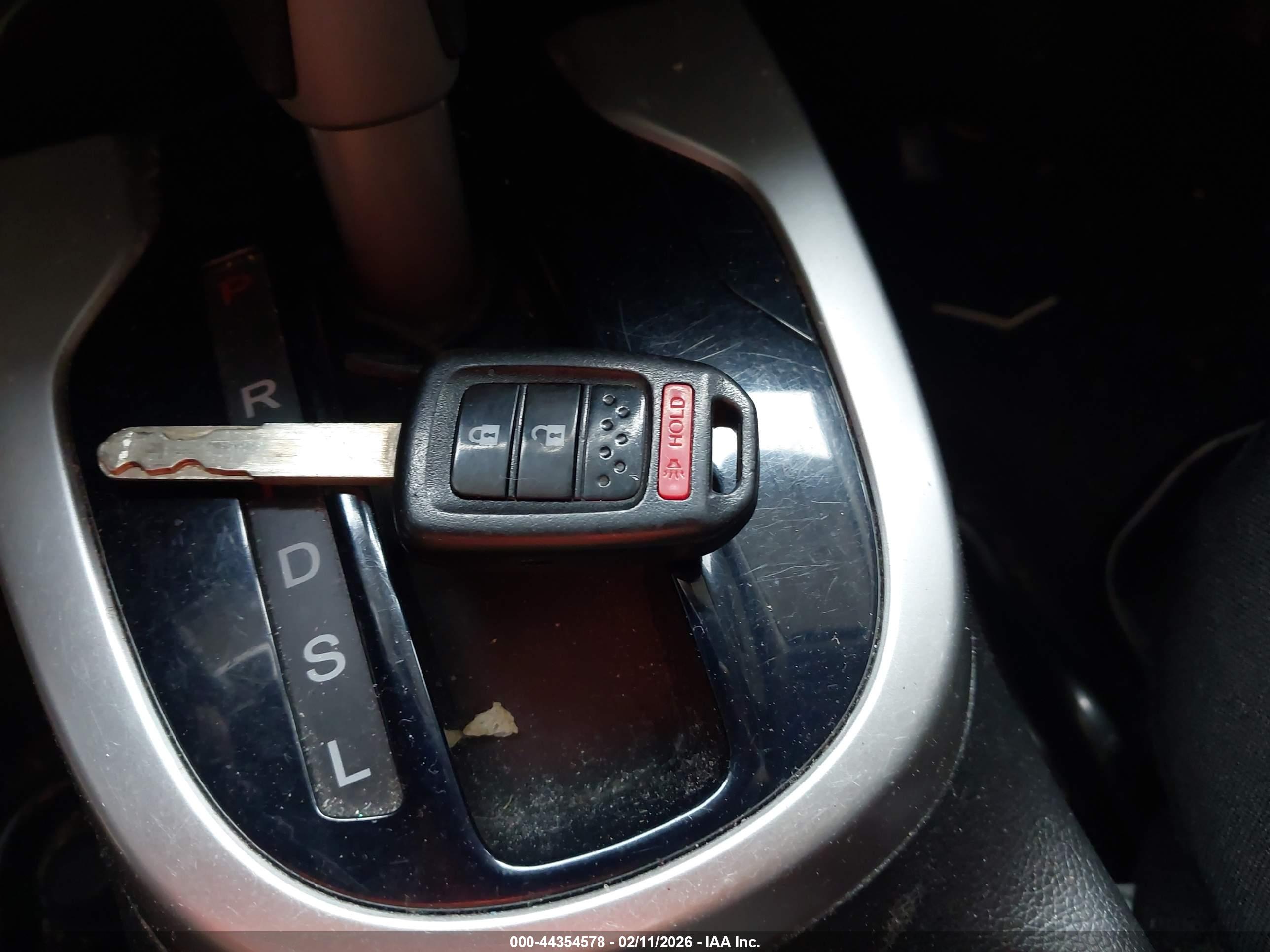 HONDA FIT image 11