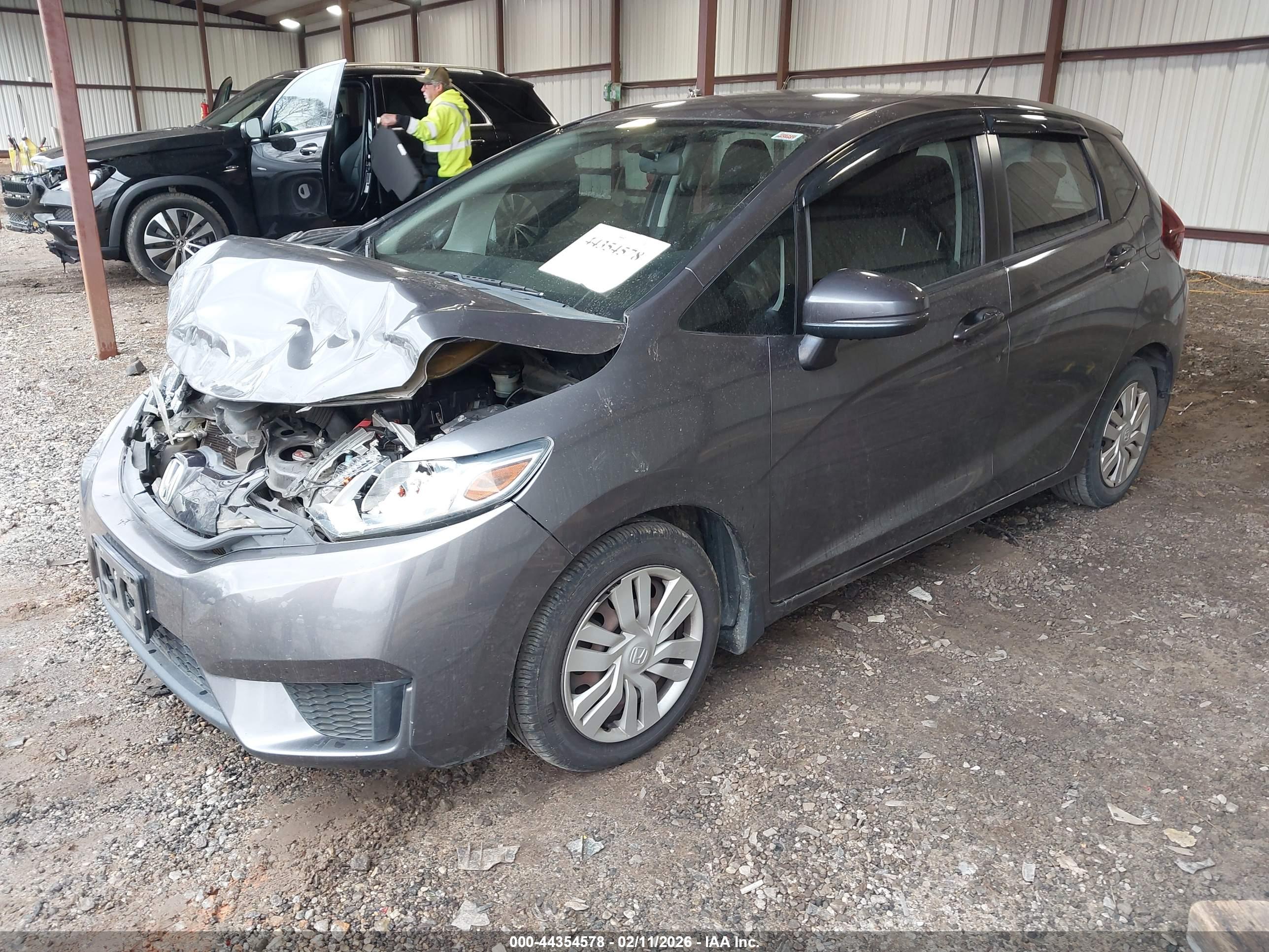 HONDA FIT image 2