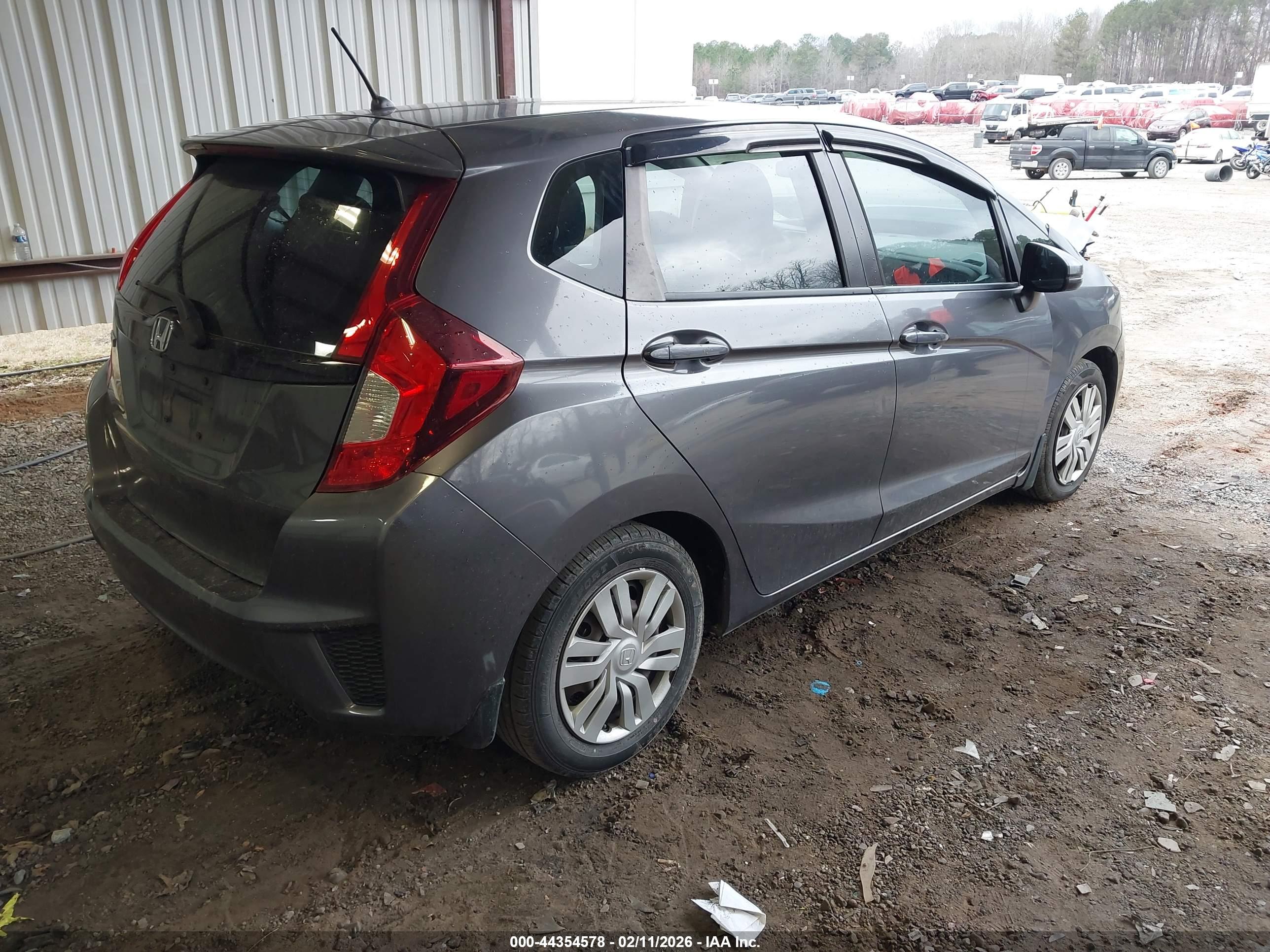 HONDA FIT image 4