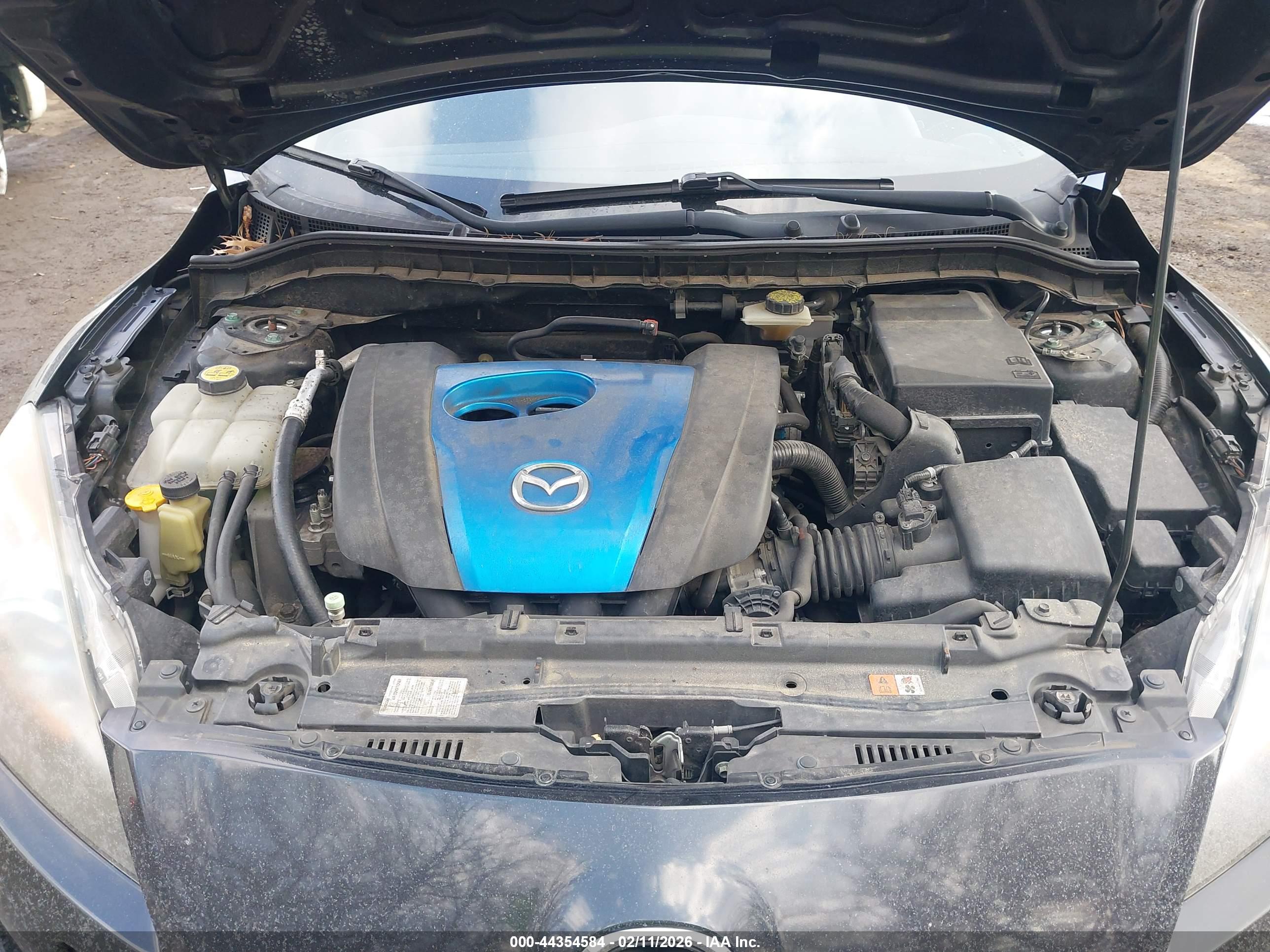 MAZDA MAZDA3 image 10