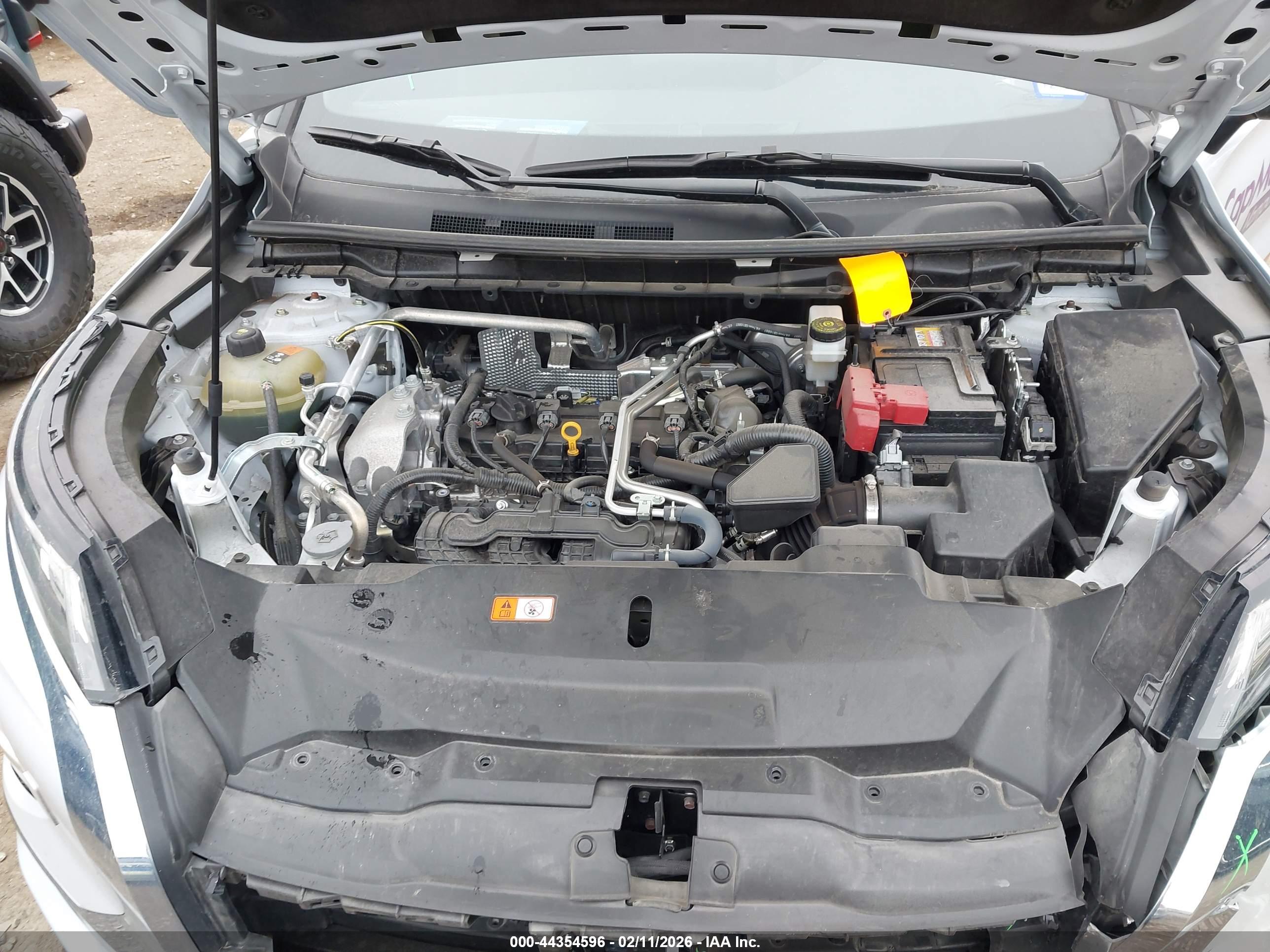 MITSUBISHI OUTLANDER image 10