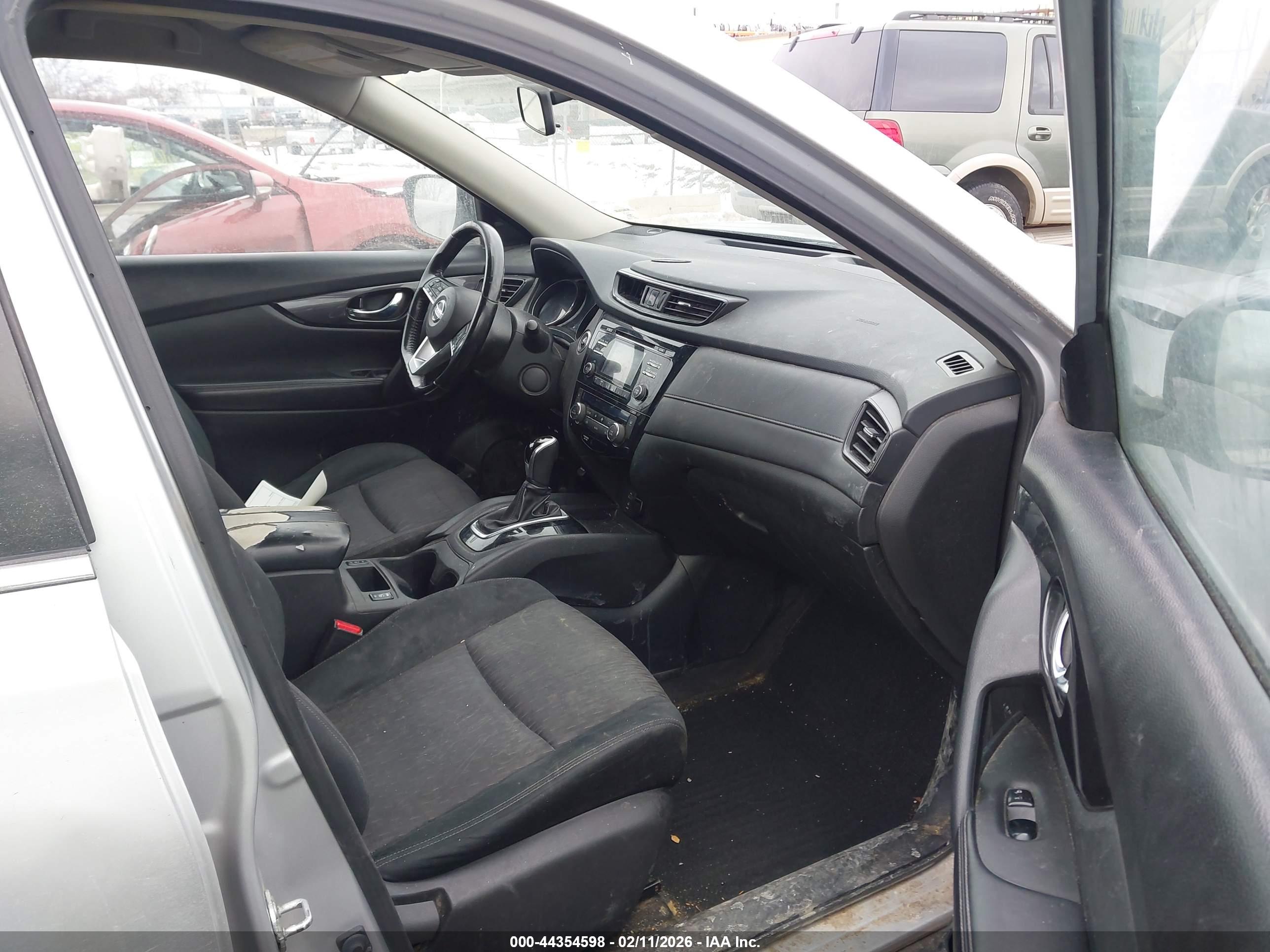 NISSAN ROGUE image 5