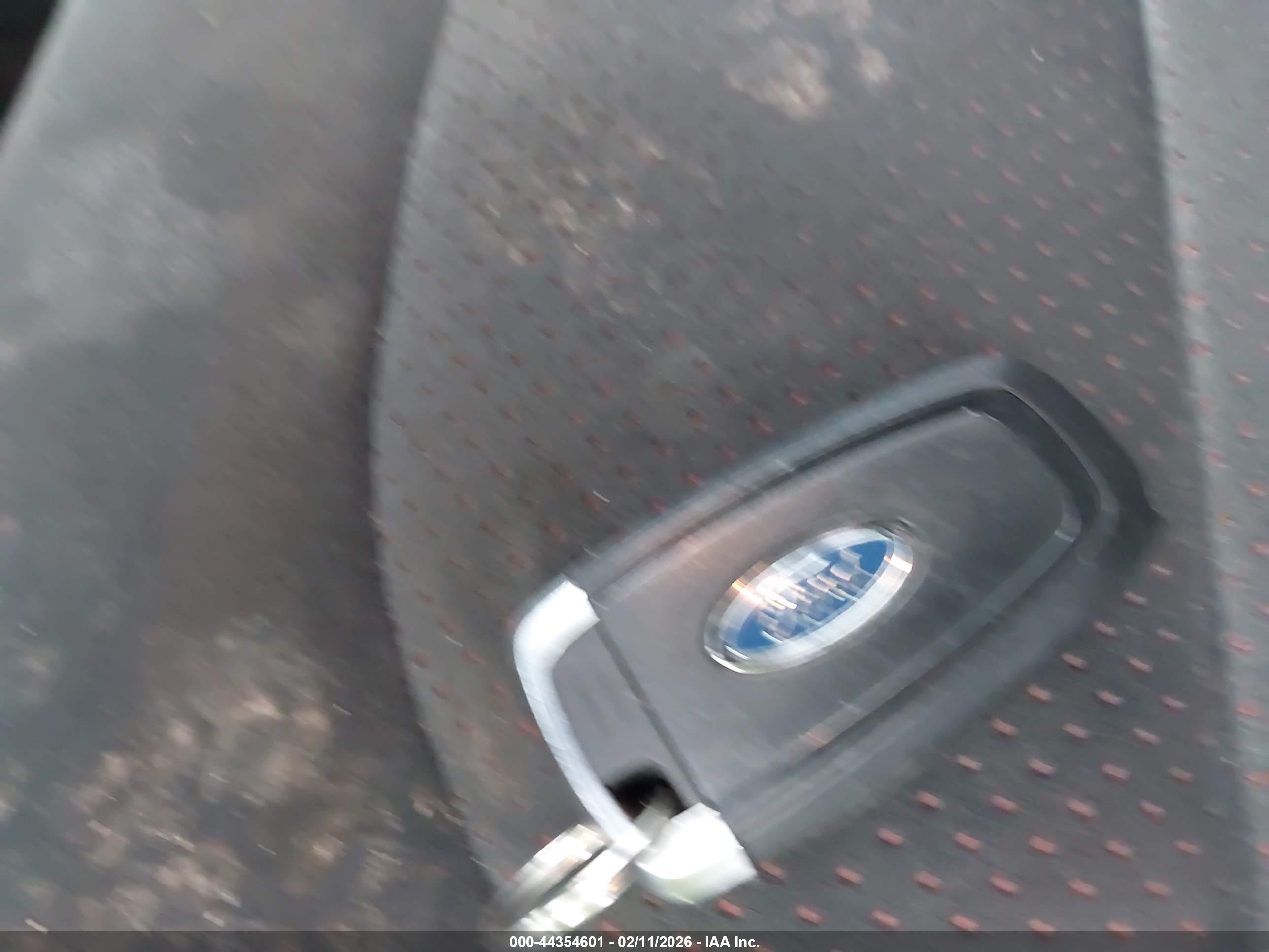 FORD EXPLORER image 11