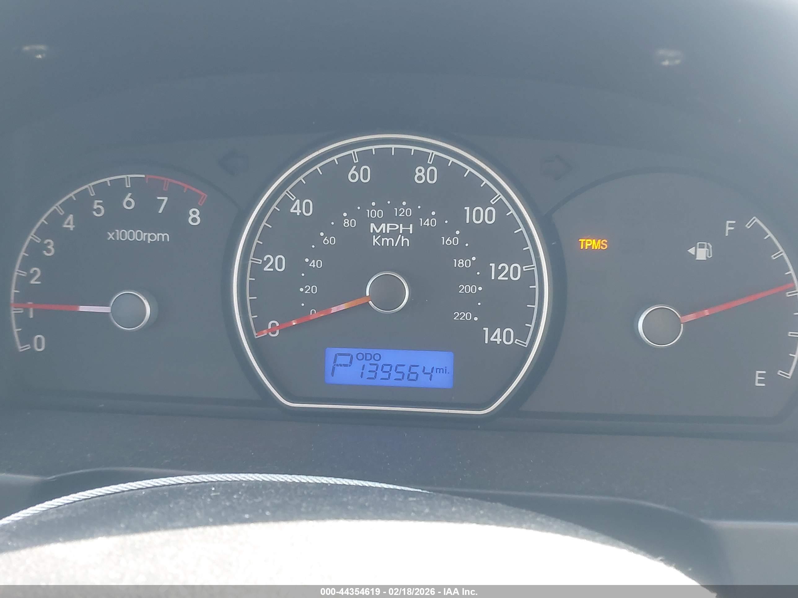 HYUNDAI ELANTRA image 7