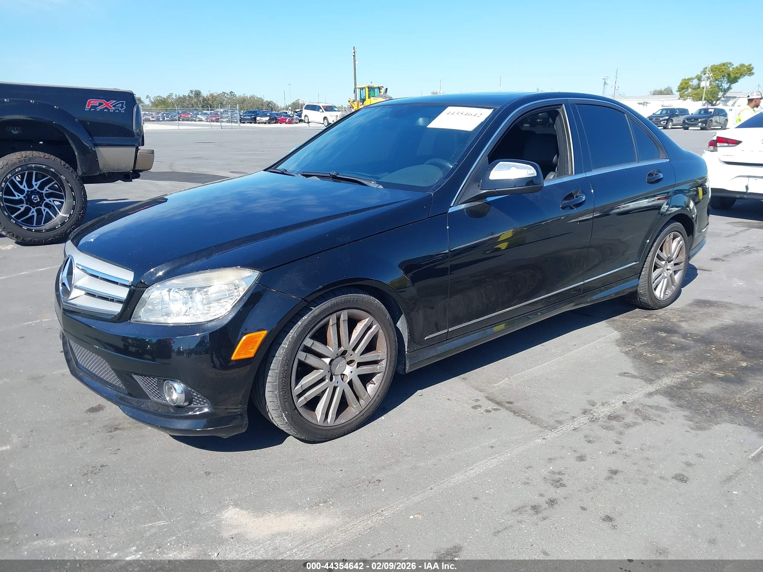 MERCEDES-BENZ C image 2