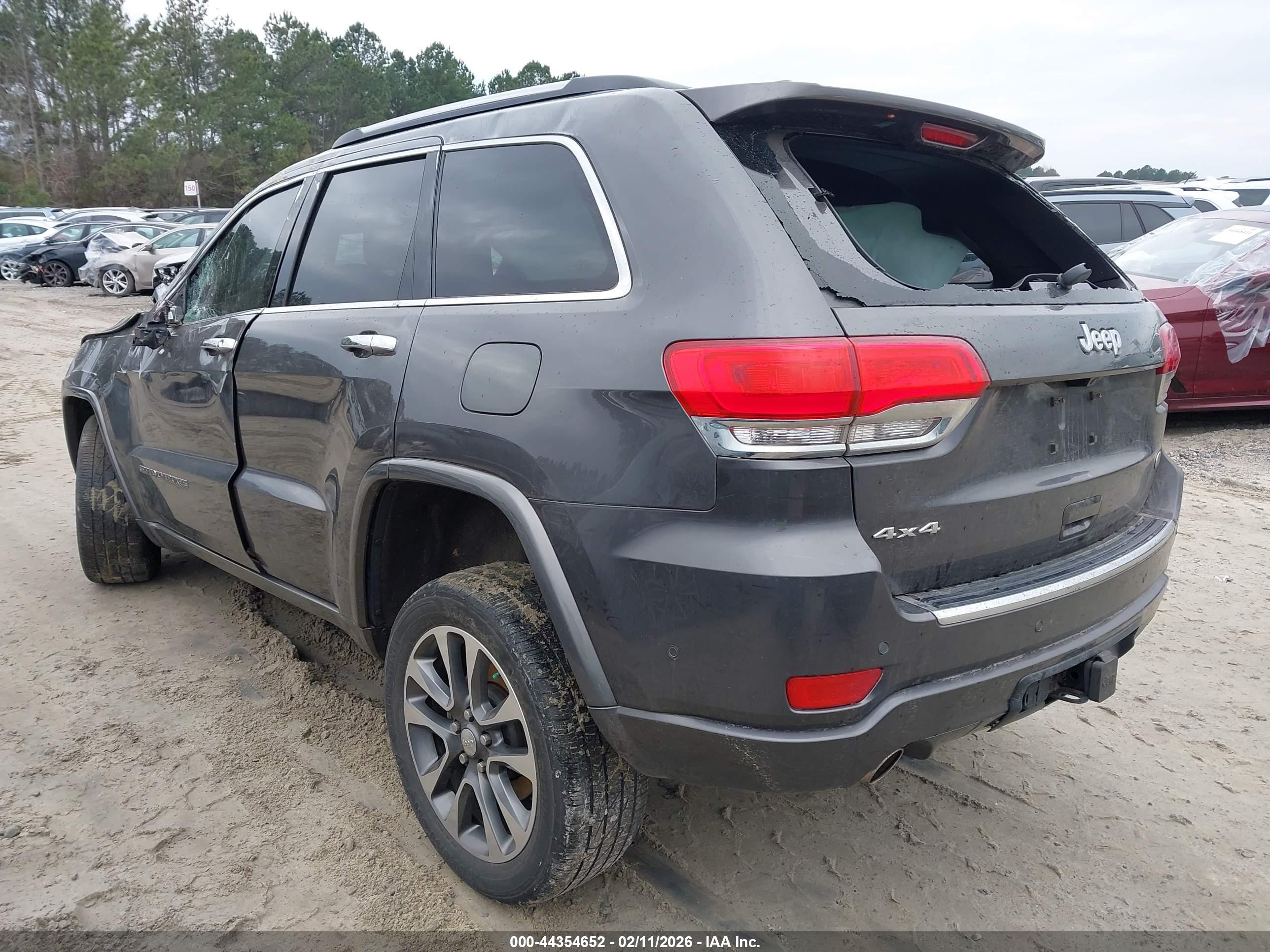 JEEP GRAND image 3