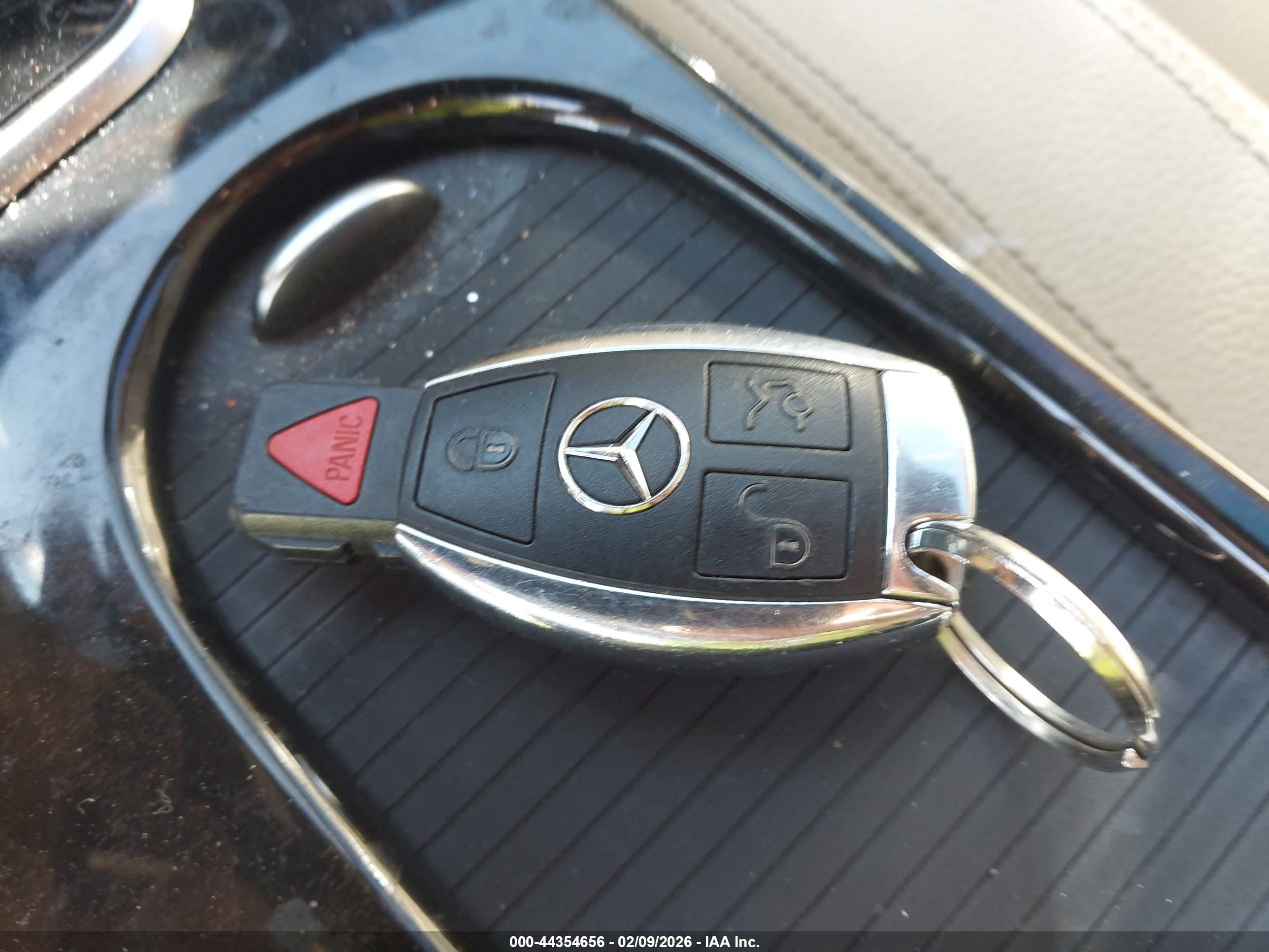 MERCEDES-BENZ SLK image 11
