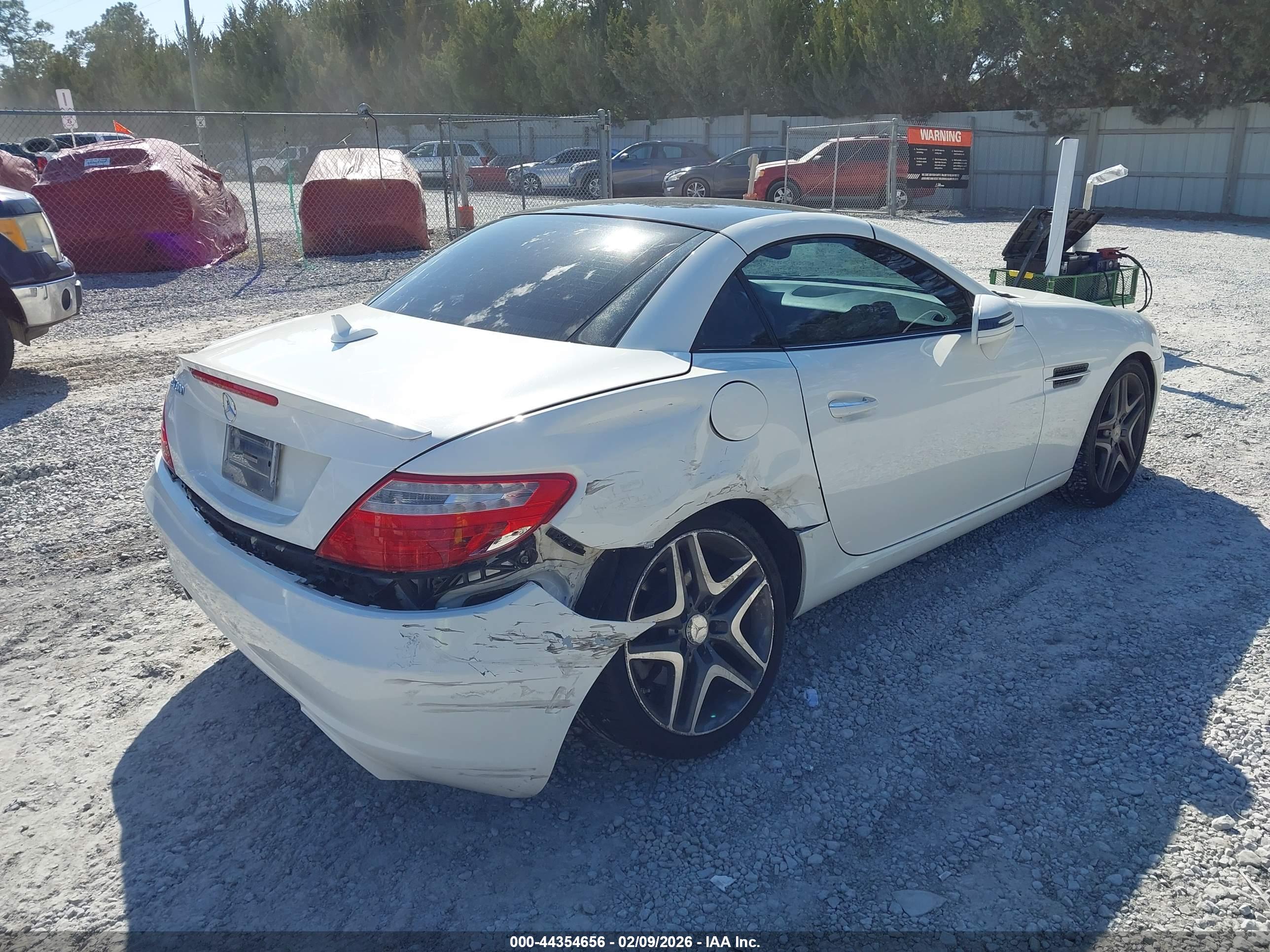 MERCEDES-BENZ SLK image 4