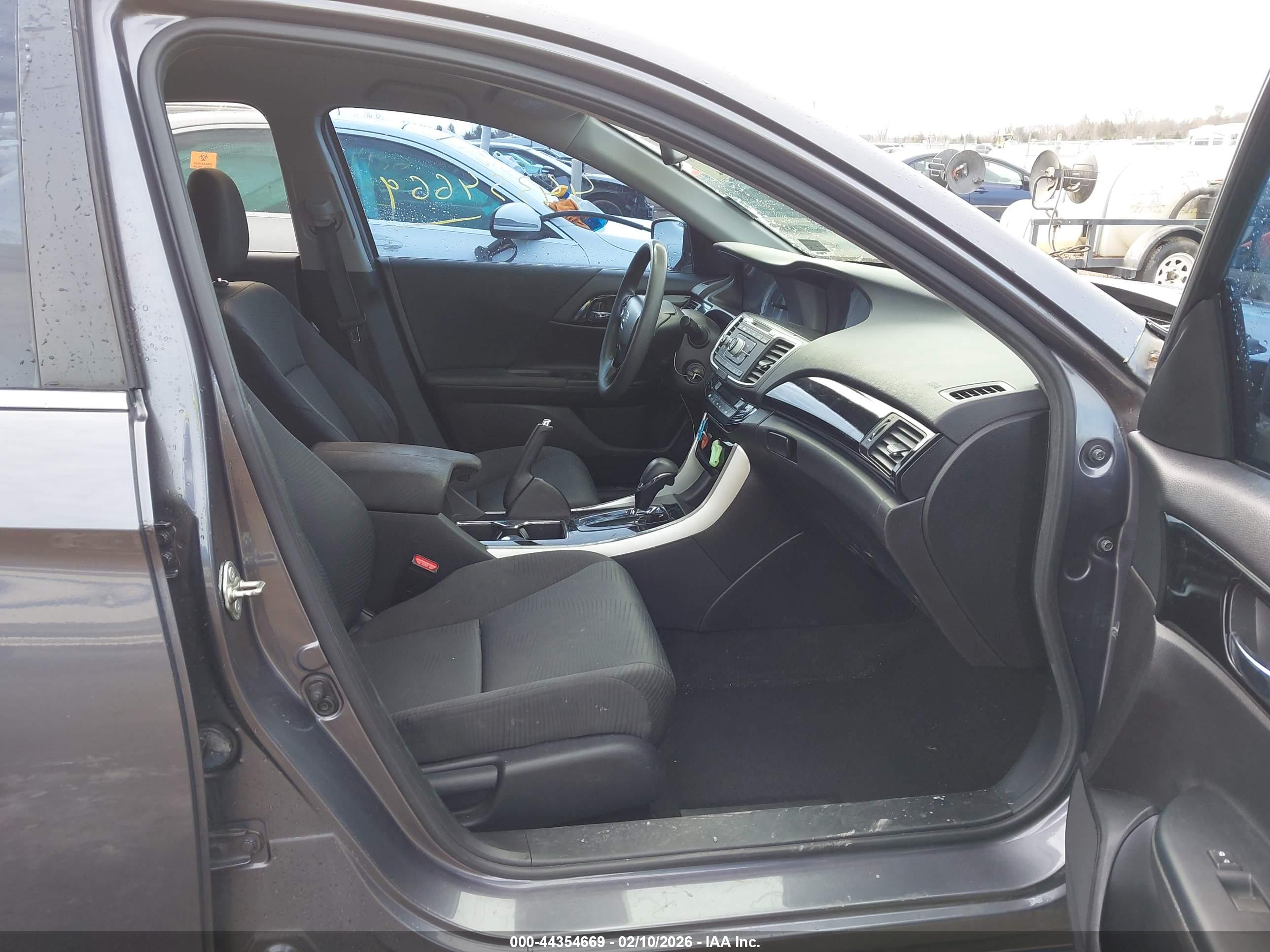 HONDA ACCORD image 5