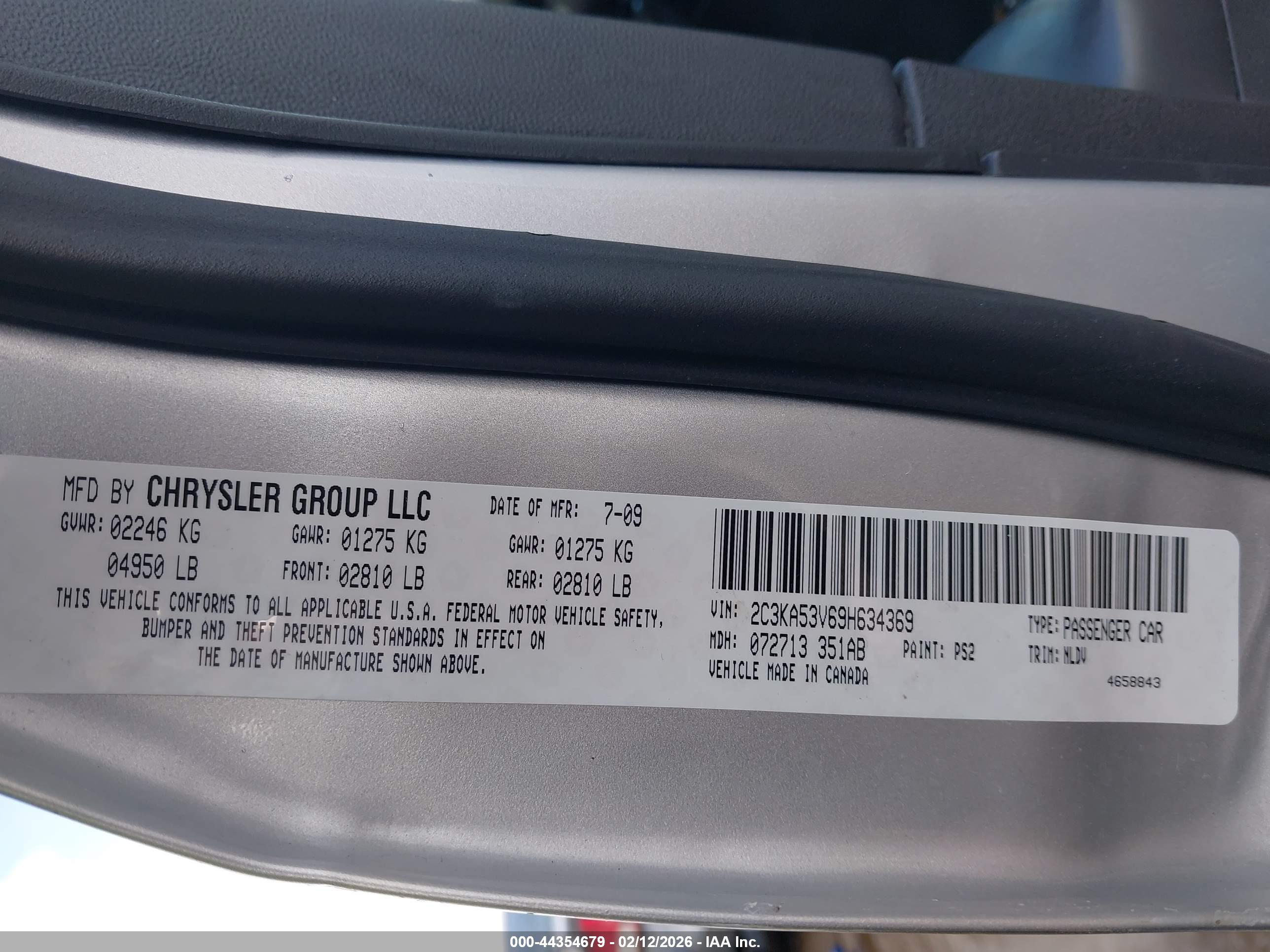 CHRYSLER 300 image 9