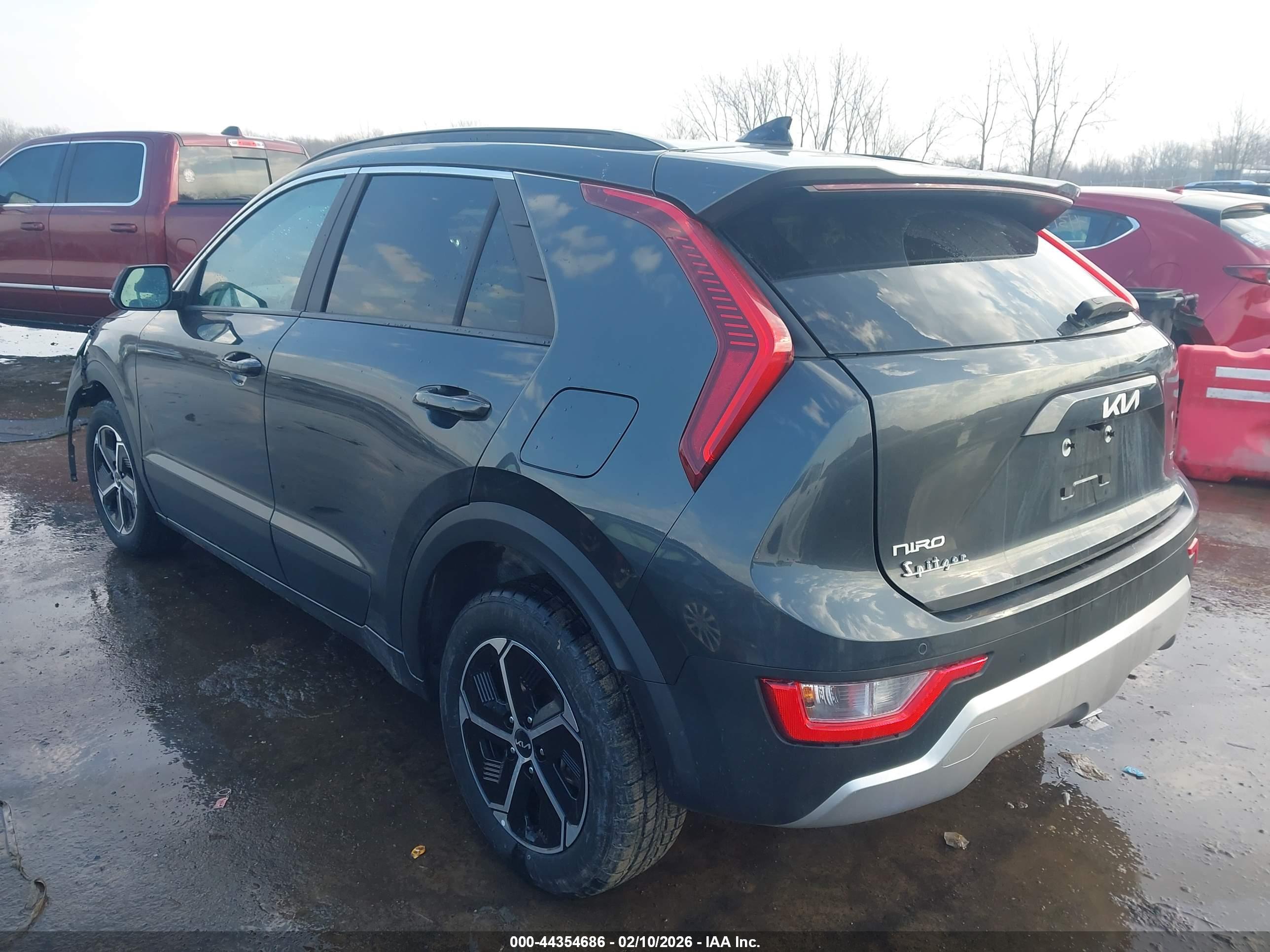 KIA NIRO image 3