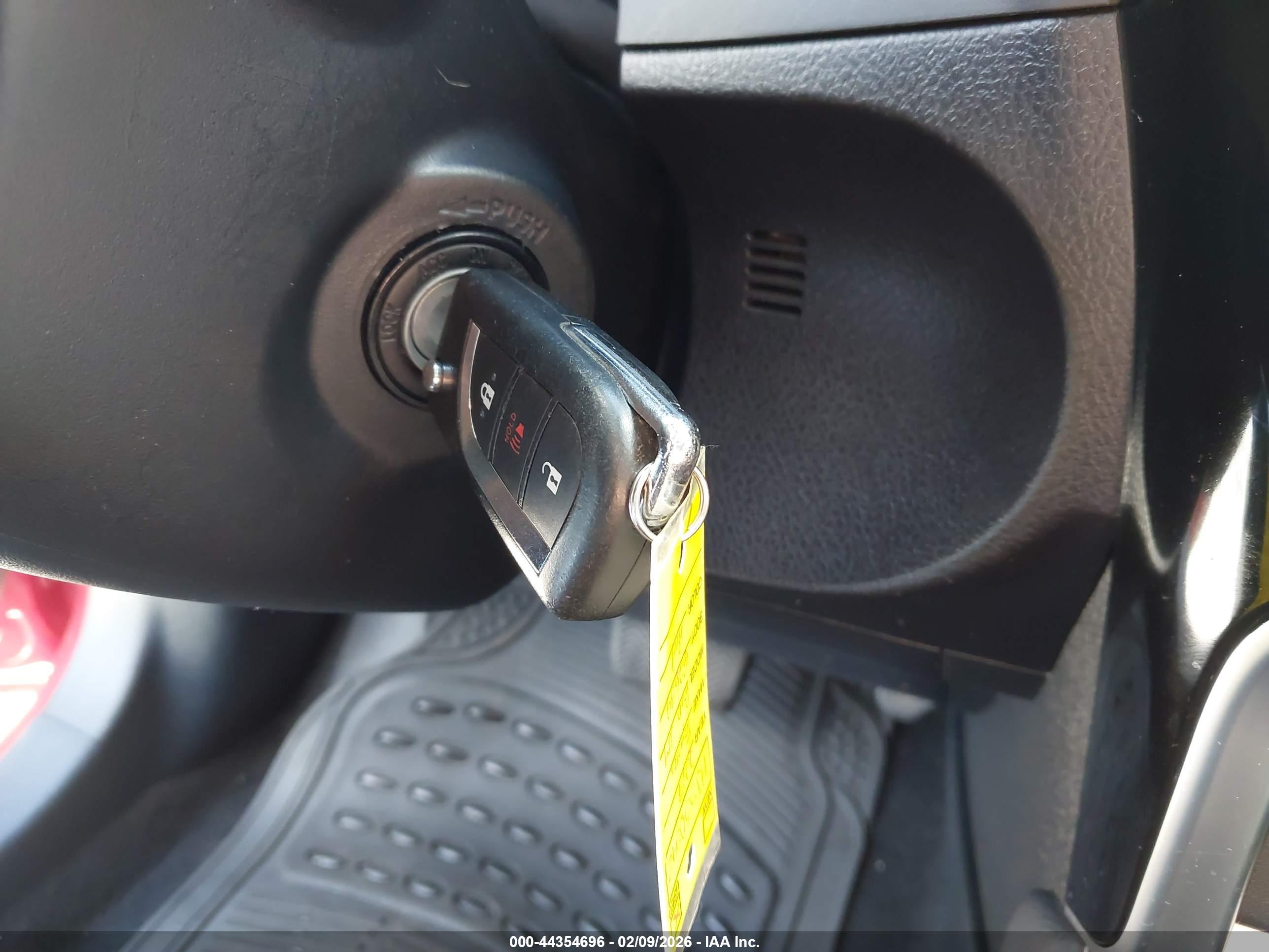 TOYOTA COROLLA image 11