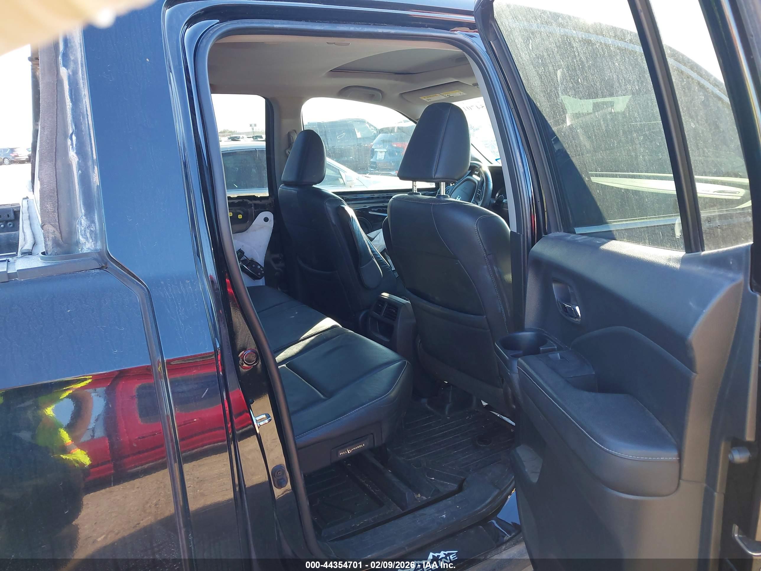 HONDA RIDGELINE image 8