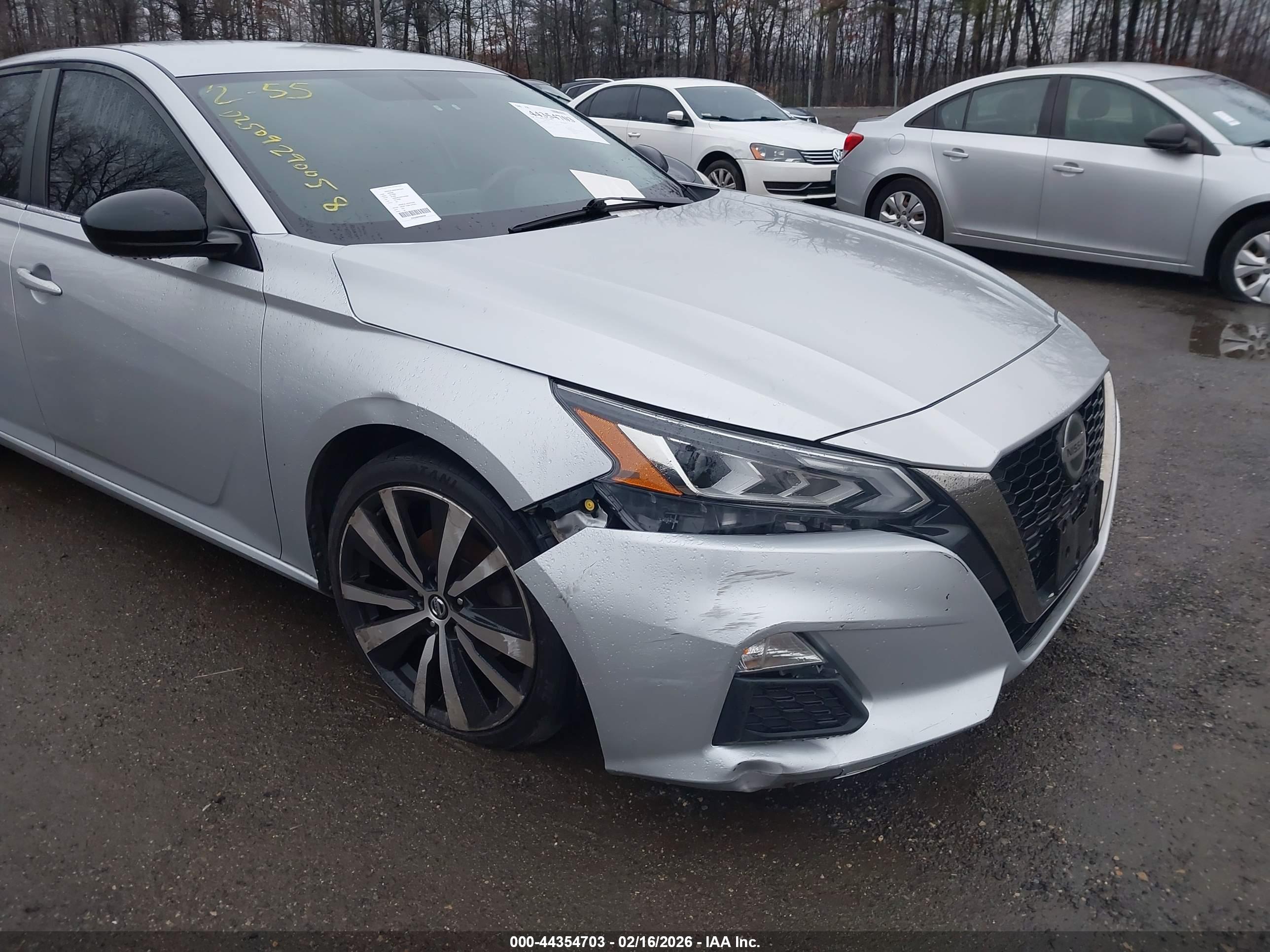 NISSAN ALTIMA image 6