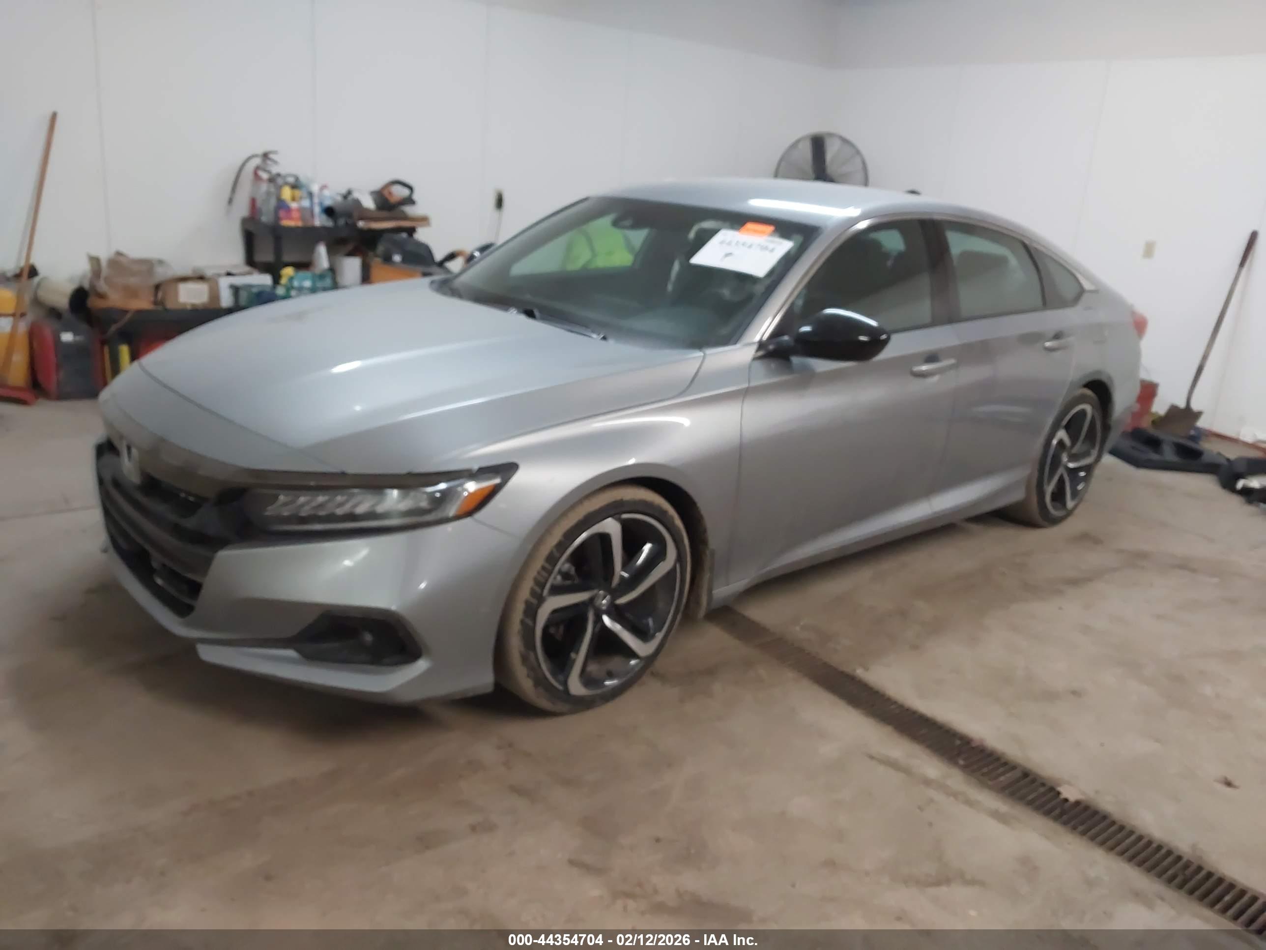HONDA ACCORD image 2