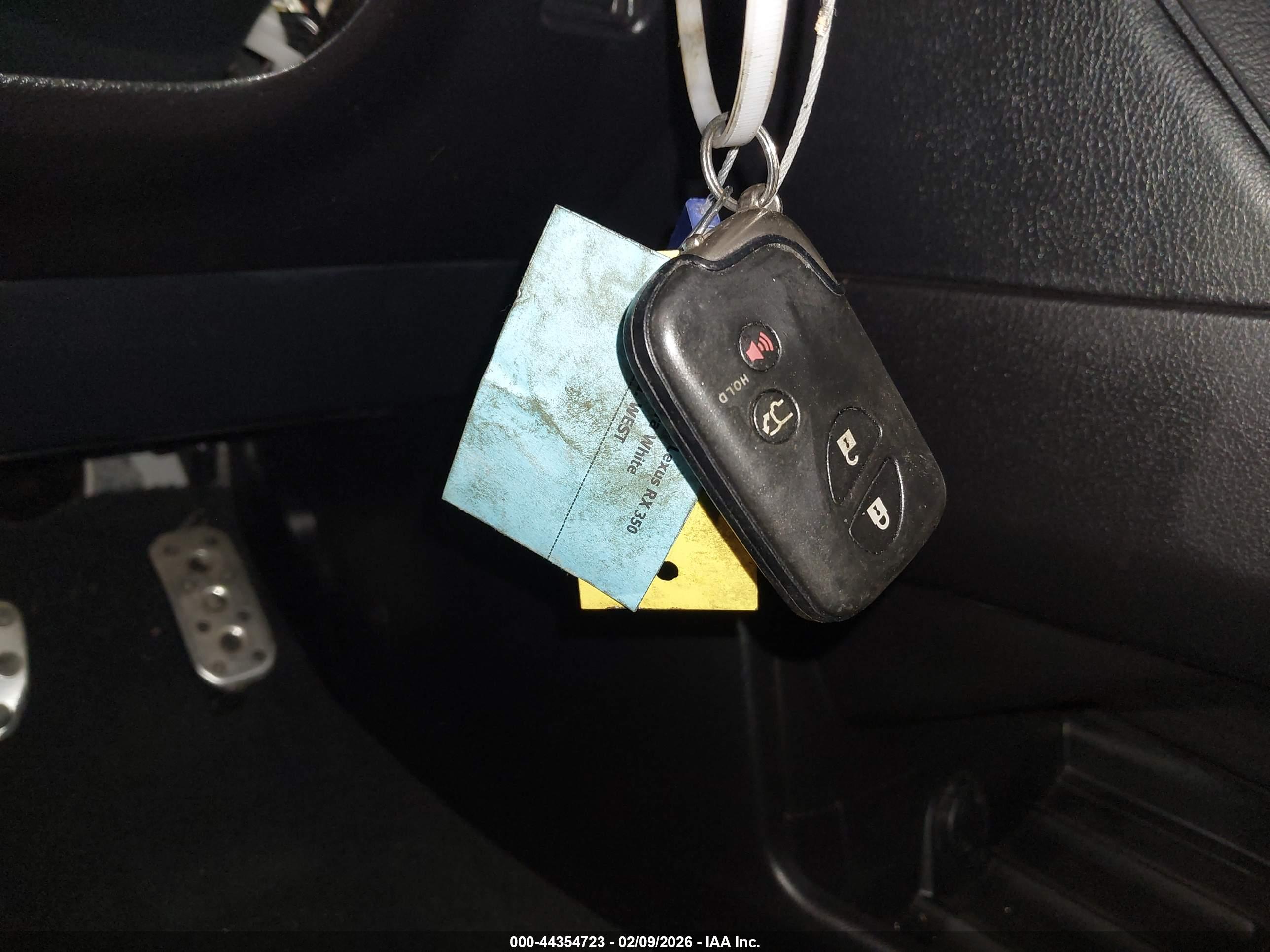 LEXUS RX image 11