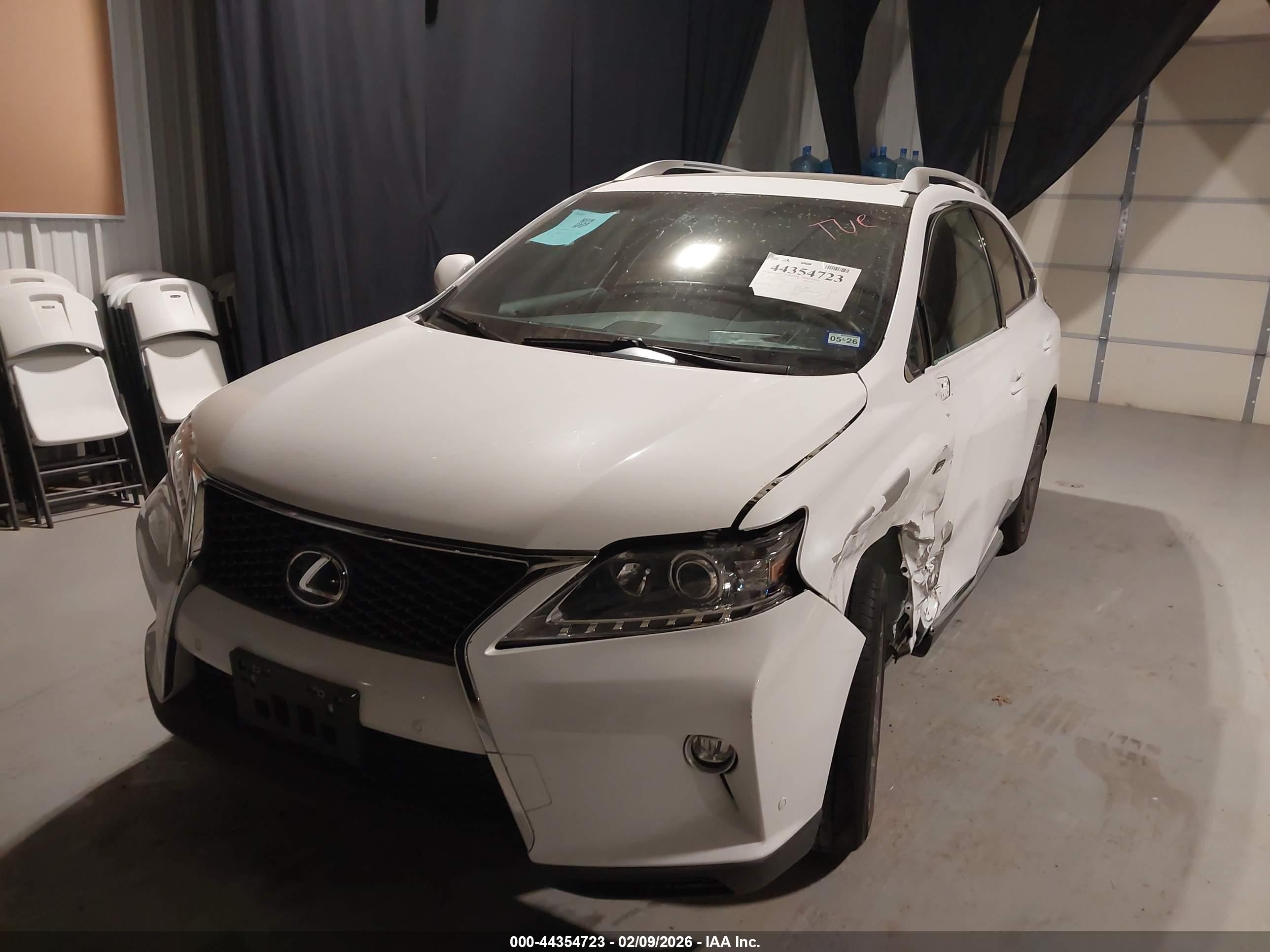 LEXUS RX image 2
