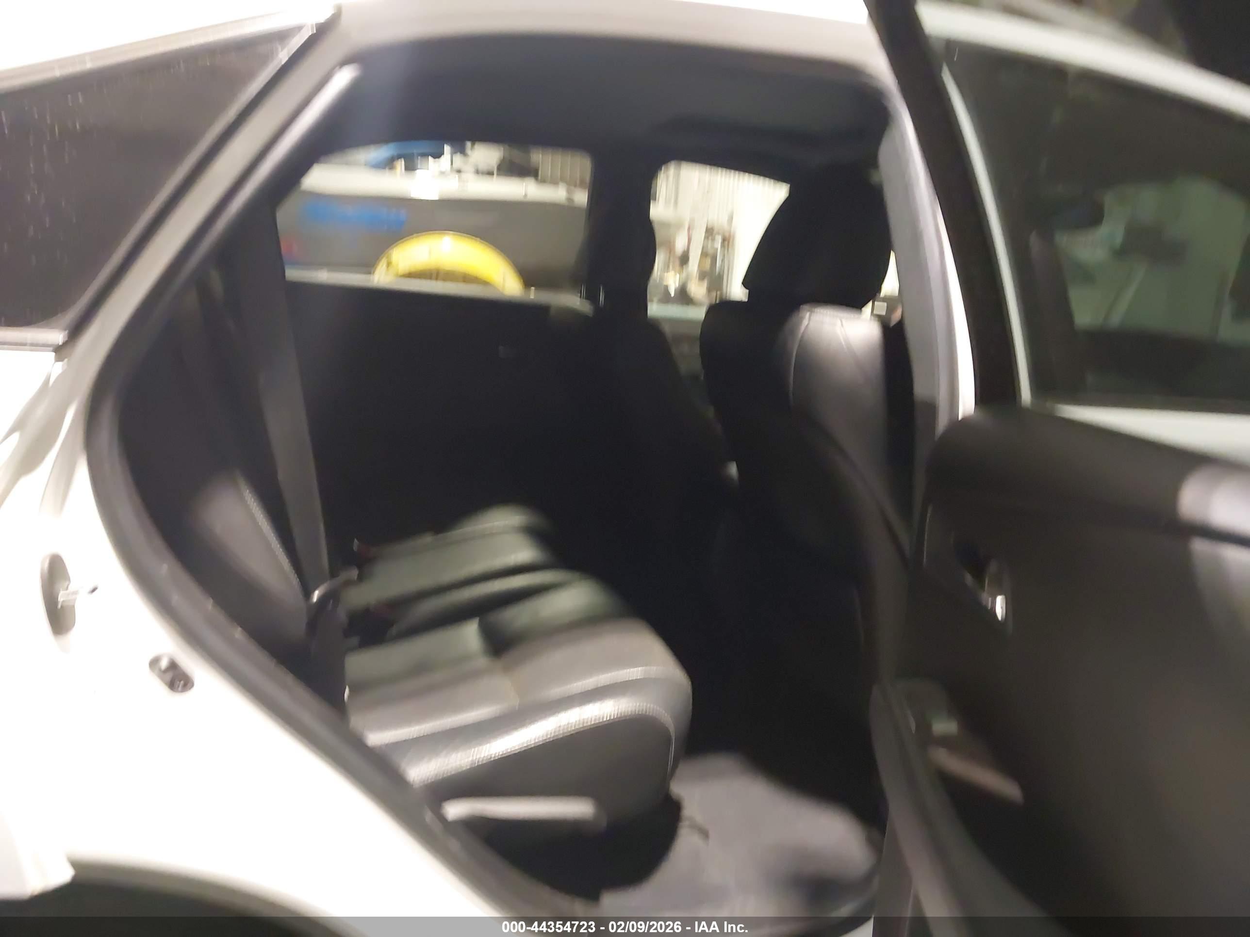 LEXUS RX image 8