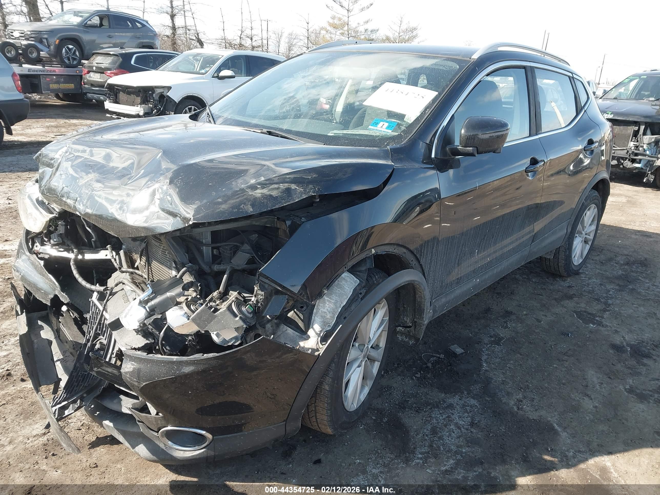 NISSAN ROGUE image 2
