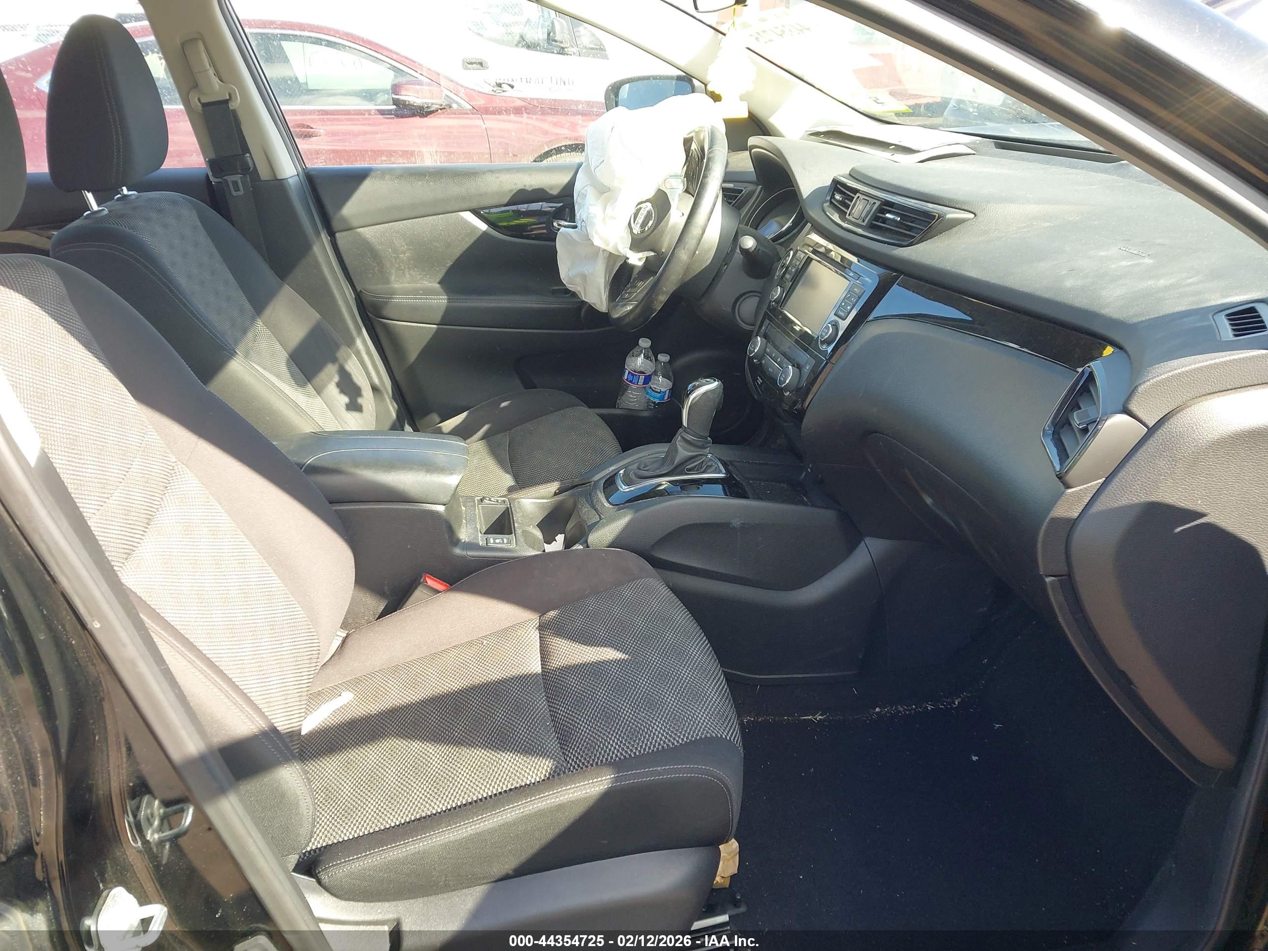 NISSAN ROGUE image 5